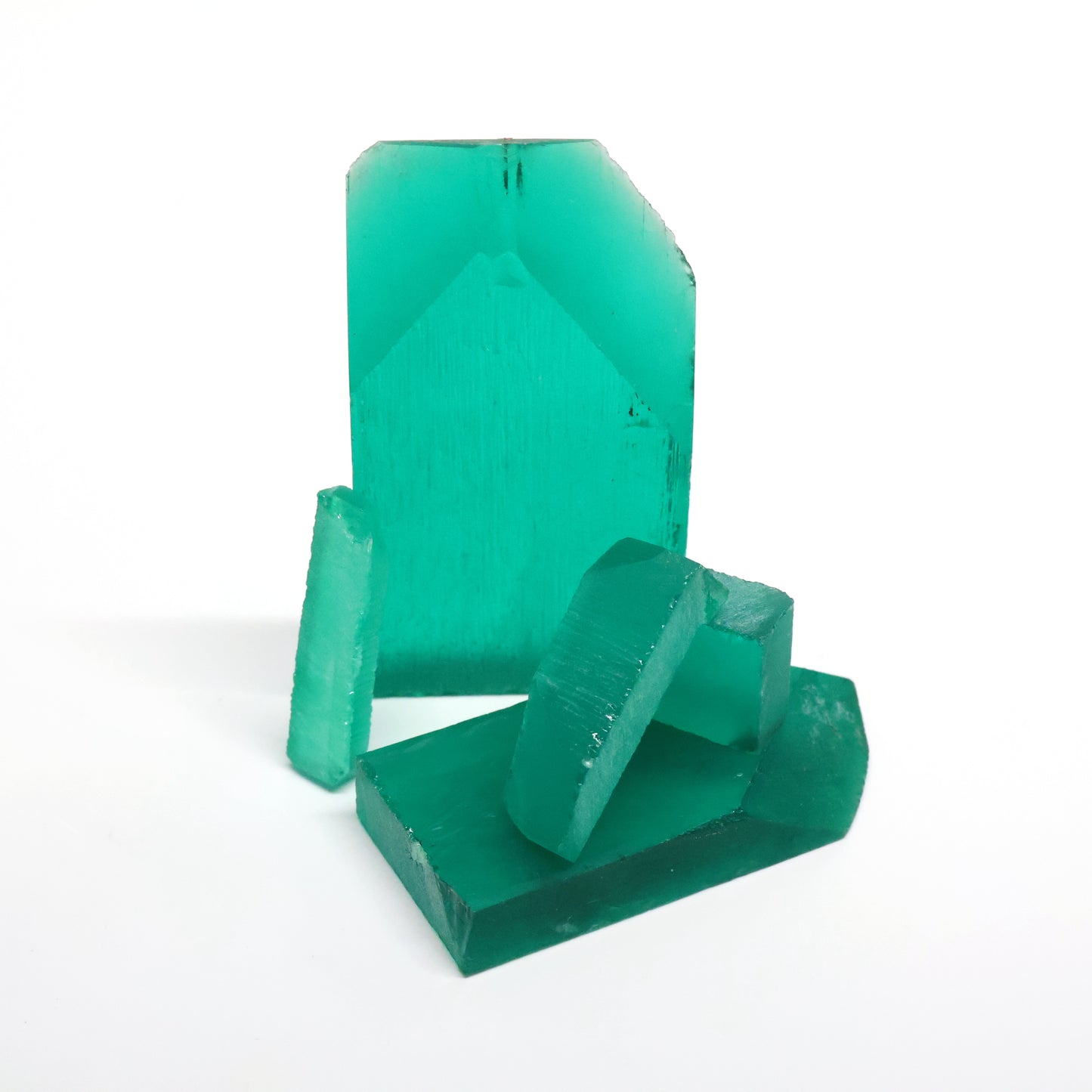 Hydrothermal Colombian Emerald - Grade A - Faceting Rough