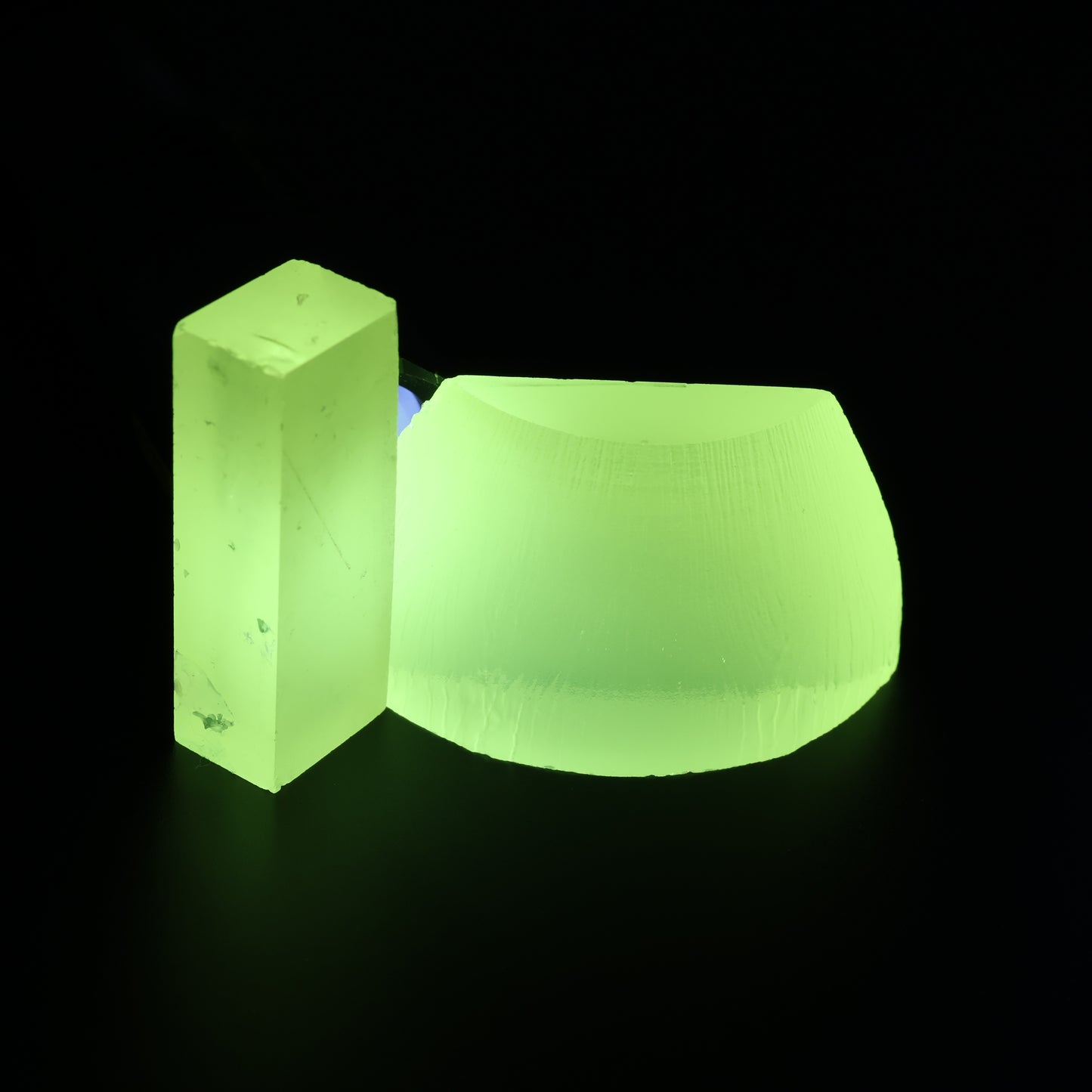 GAGG Lumogarnet Rough β Neon Yellow Fluorescent Crystal with Afterglow