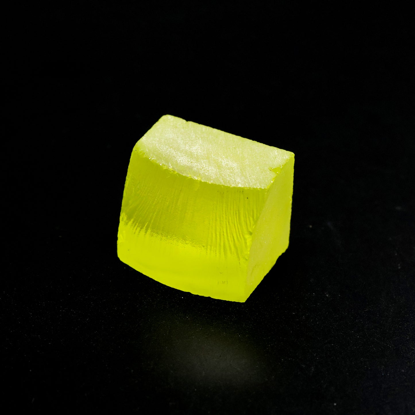GAGG Lumogarnet Rough β Neon Yellow Fluorescent Crystal with Afterglow