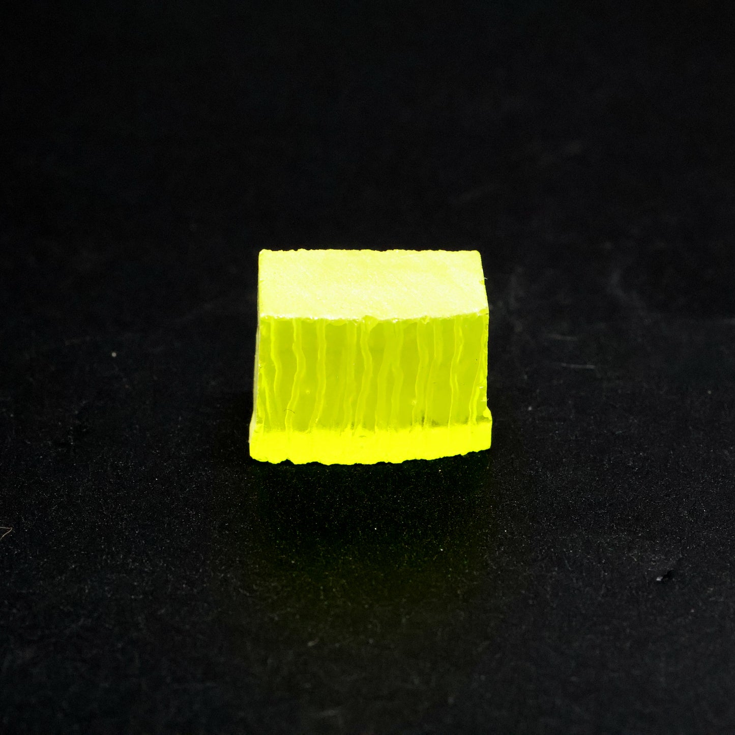 GAGG Lumogarnet Rough β Neon Yellow Fluorescent Crystal with Afterglow