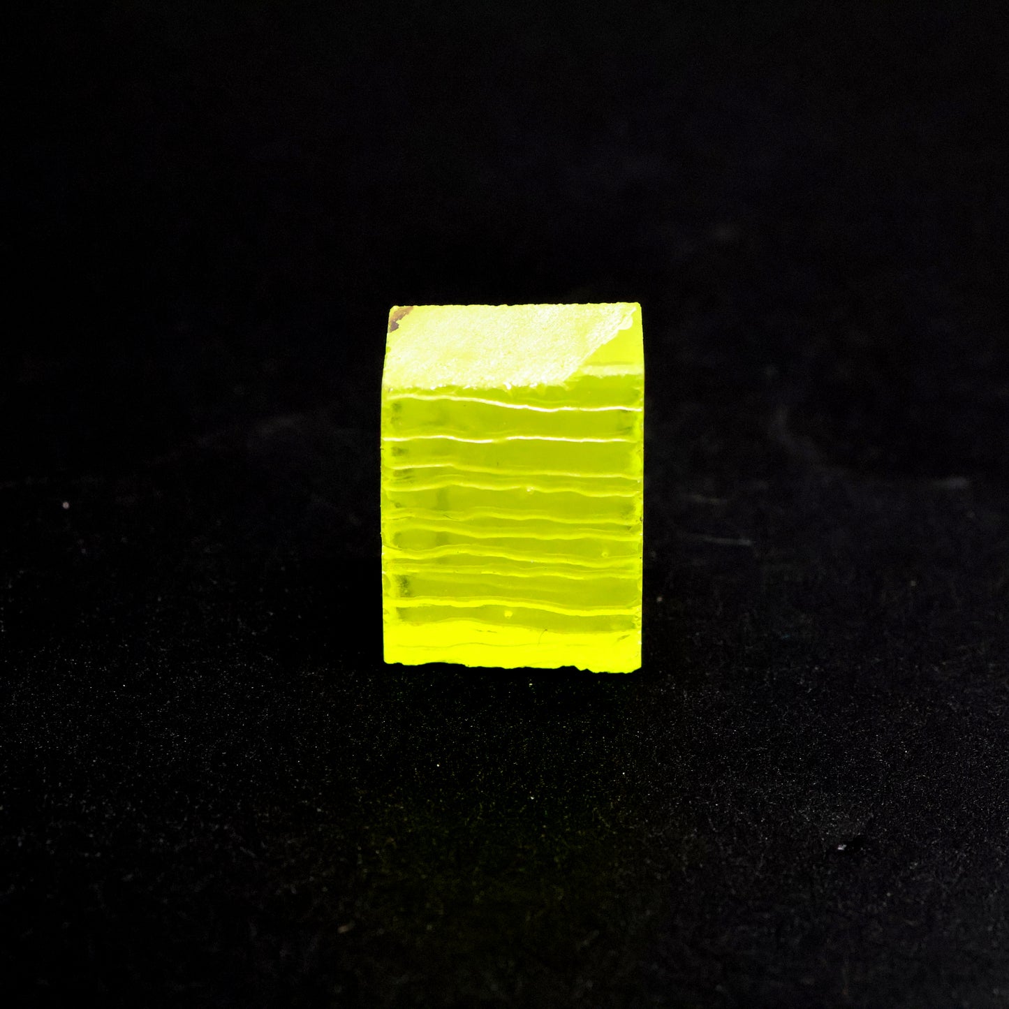 GAGG Lumogarnet Rough β Neon Yellow Fluorescent Crystal with Afterglow