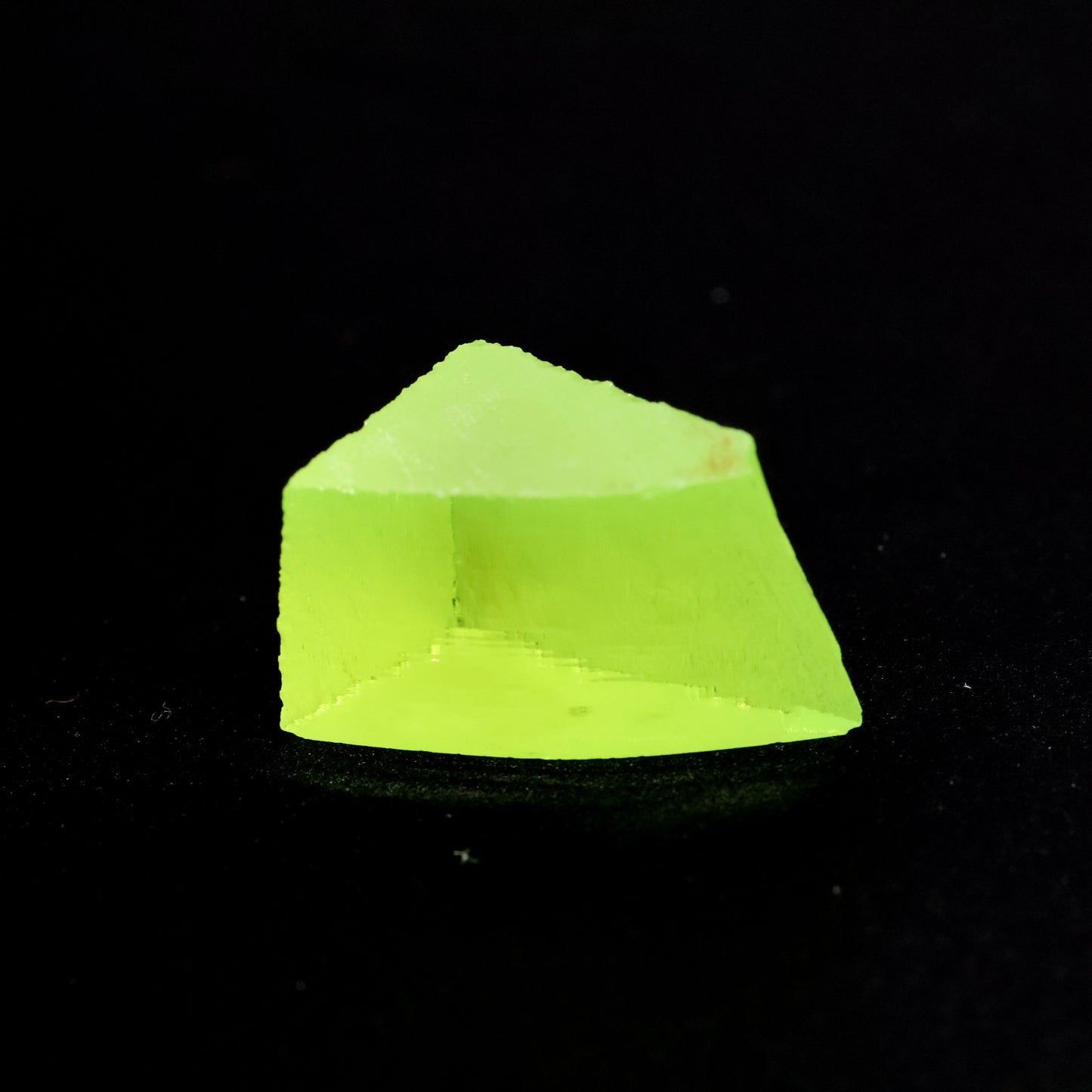 Lab-Grown LuAG Garnet – Intense UV Reactive Gemstone Rough