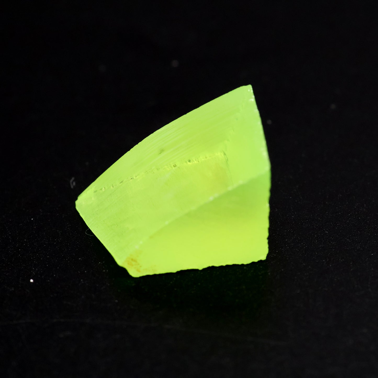 Lab-Grown LuAG Garnet – Intense UV Reactive Gemstone Rough