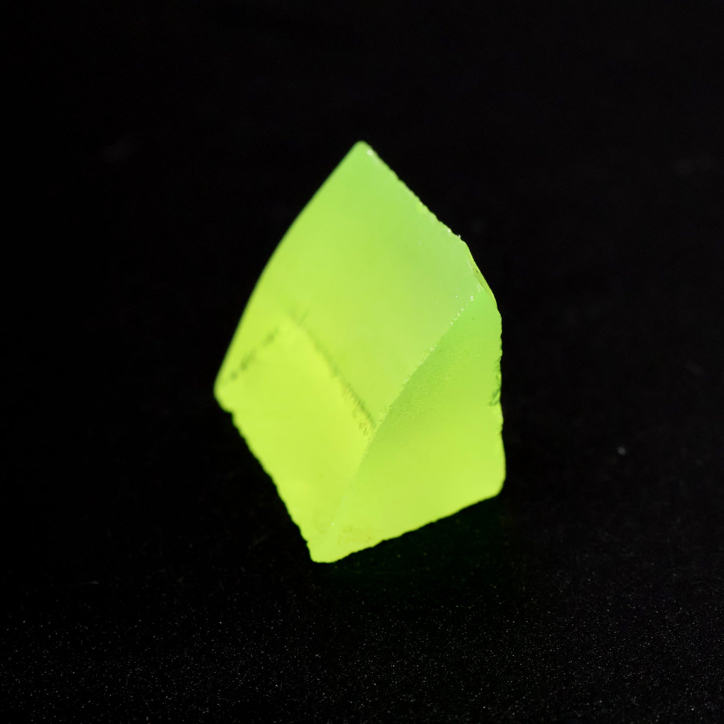 Lab-Grown LuAG Garnet – Intense UV Reactive Gemstone Rough