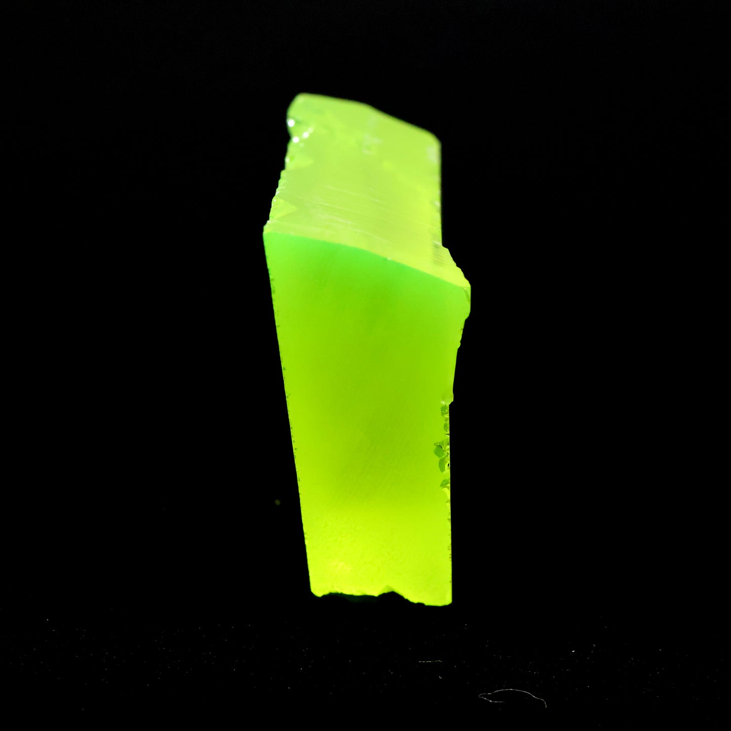 Lab-Grown LuAG Garnet – Intense UV Reactive Gemstone Rough