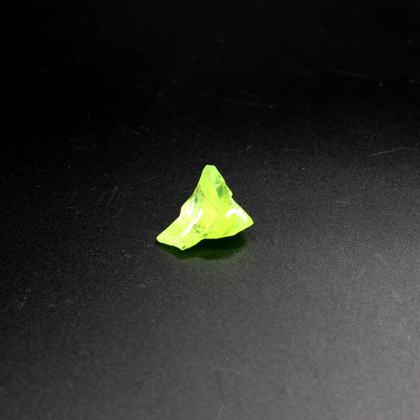 Lutetium Aluminum Garnet (LuAG) - Faceting Rough