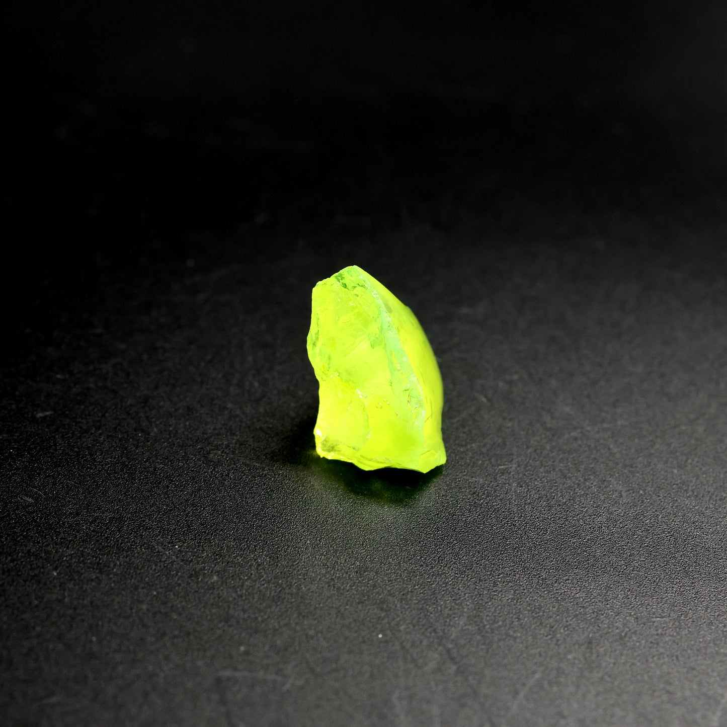 Lutetium Aluminum Garnet (LuAG) - Faceting Rough