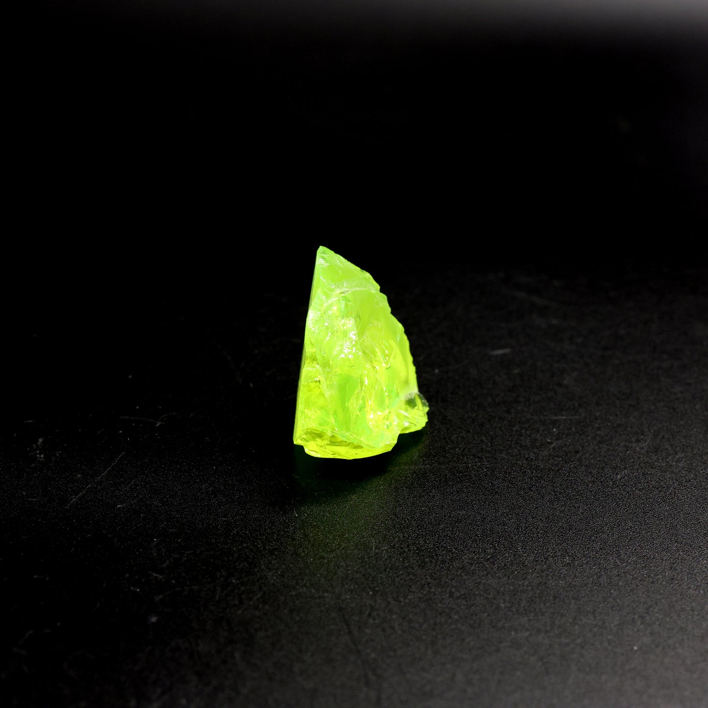 Lutetium Aluminum Garnet (LuAG) - Faceting Rough
