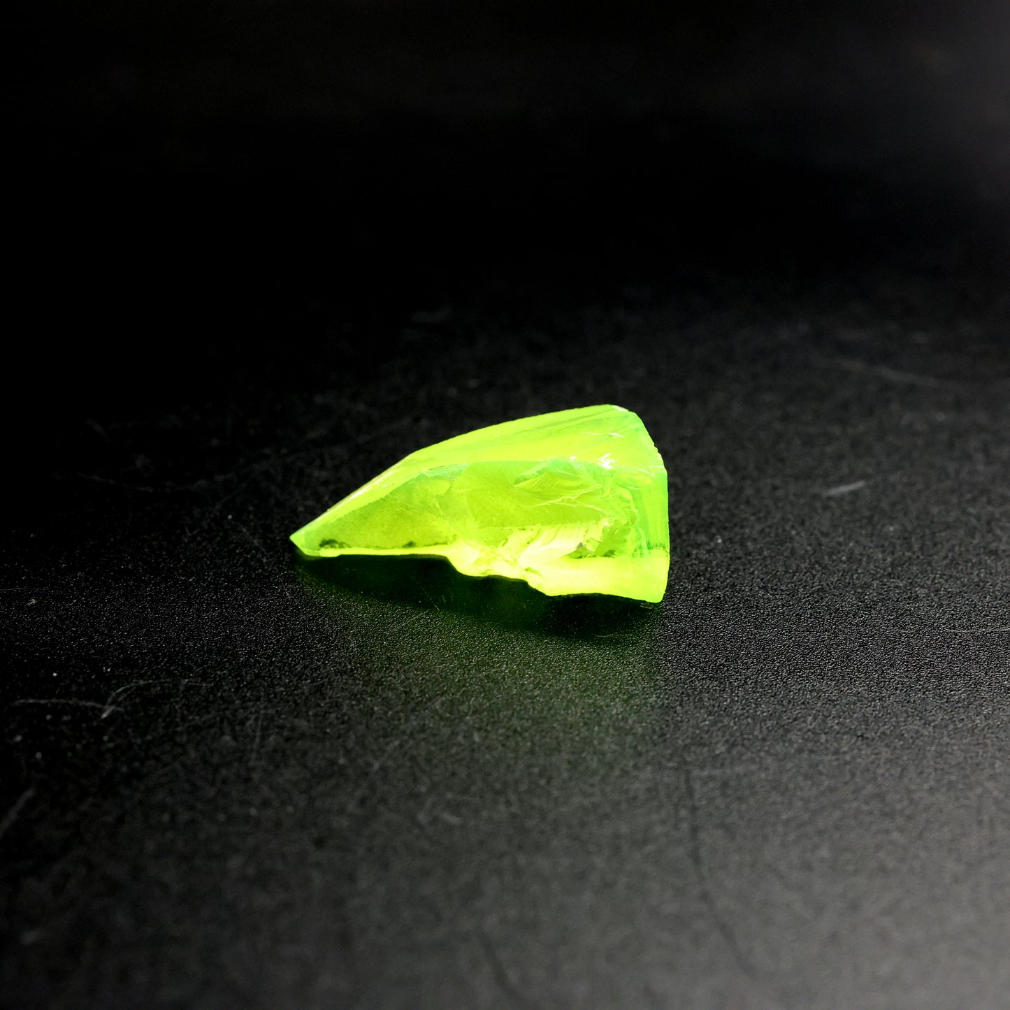 Lutetium Aluminum Garnet (LuAG) - Faceting Rough
