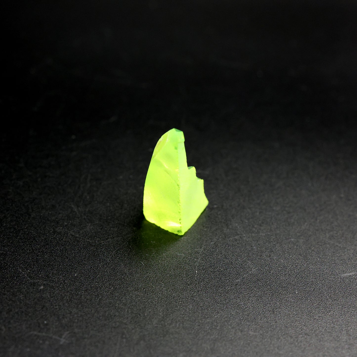 Lutetium Aluminum Garnet (LuAG) - Faceting Rough