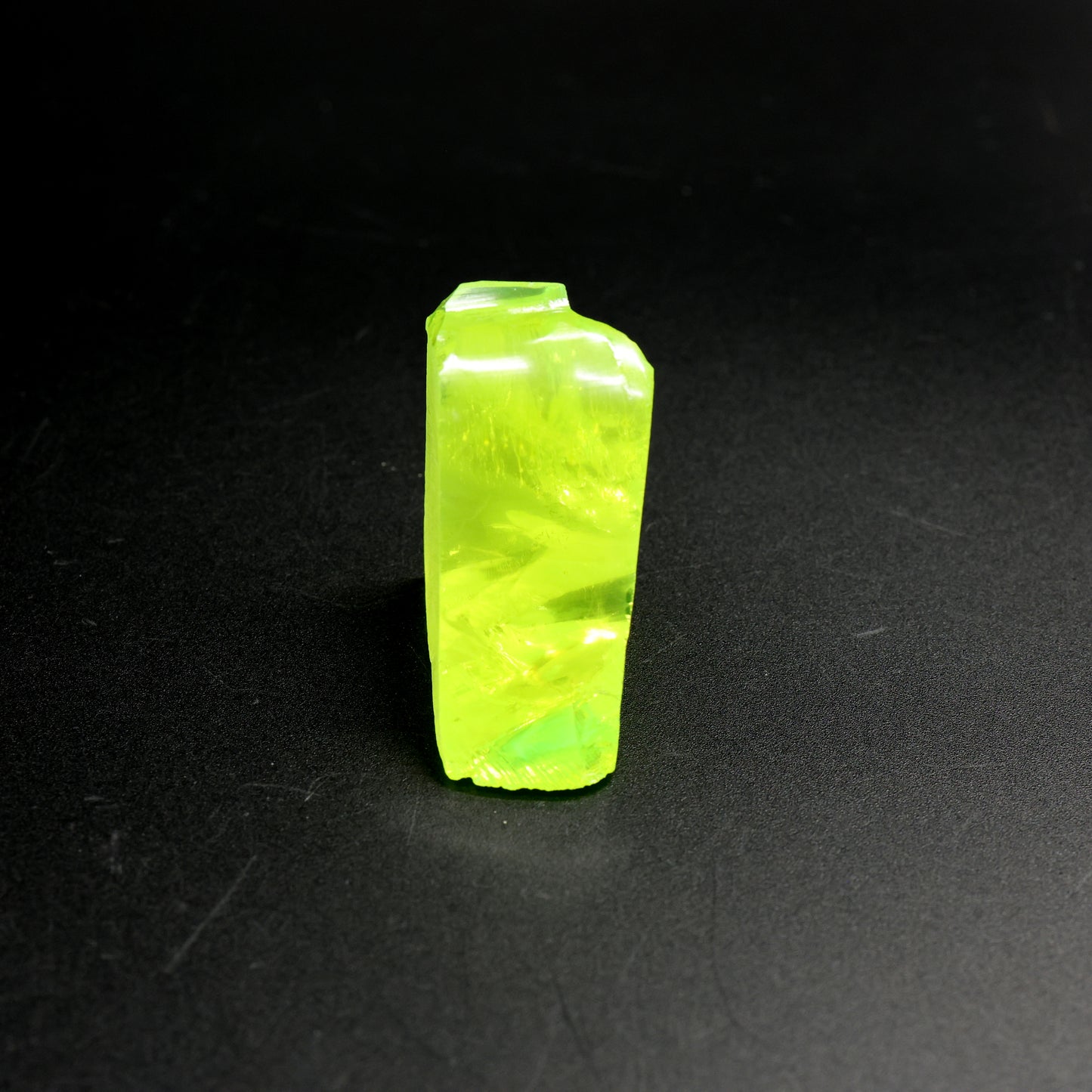 Lutetium Aluminum Garnet (LuAG) - Faceting Rough