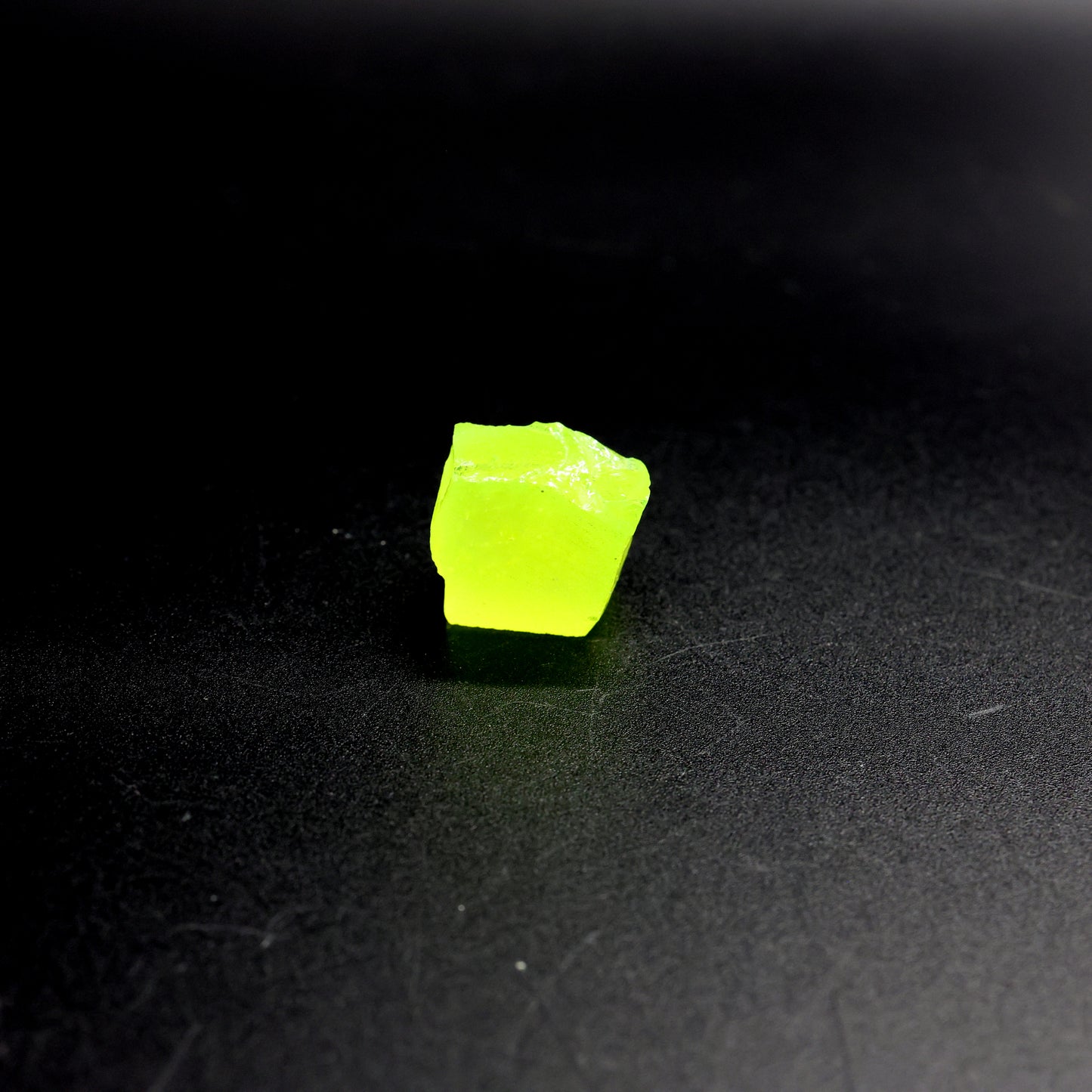 Lutetium Aluminum Garnet (LuAG) - Faceting Rough