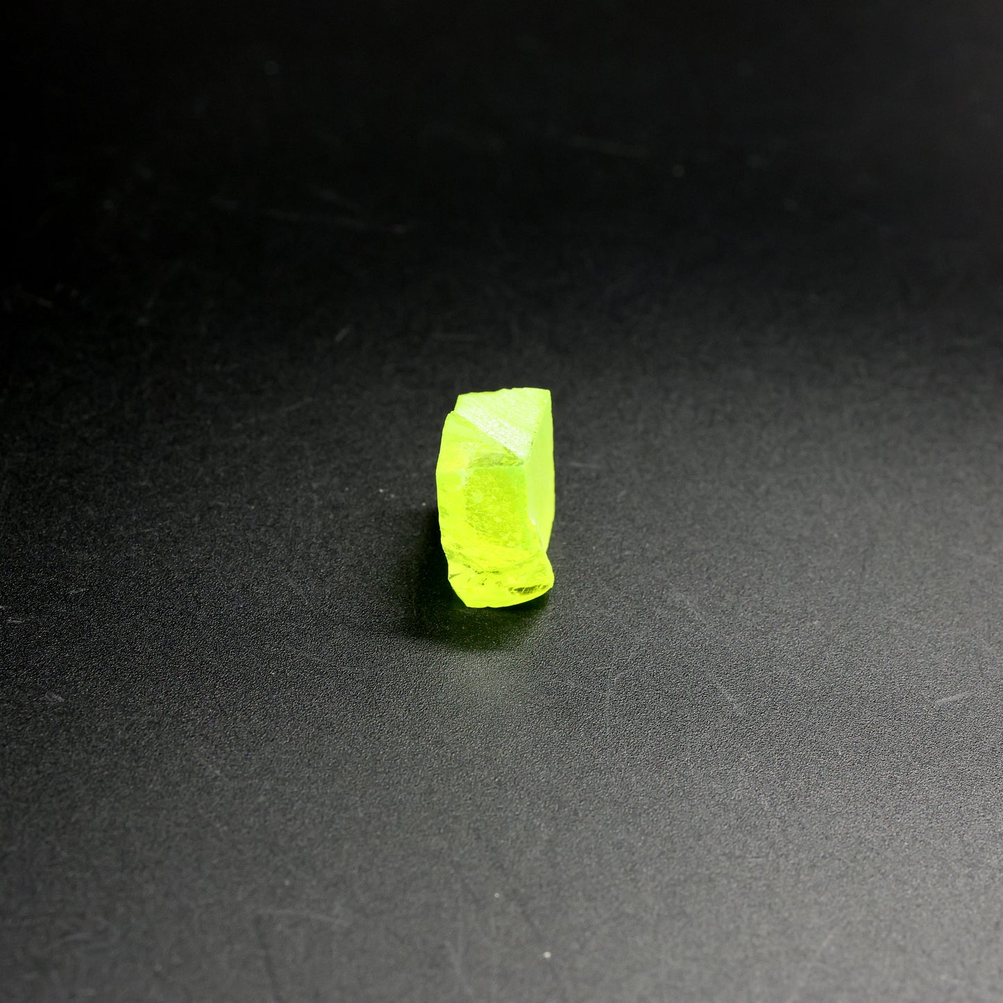 Lutetium Aluminum Garnet (LuAG) - Faceting Rough