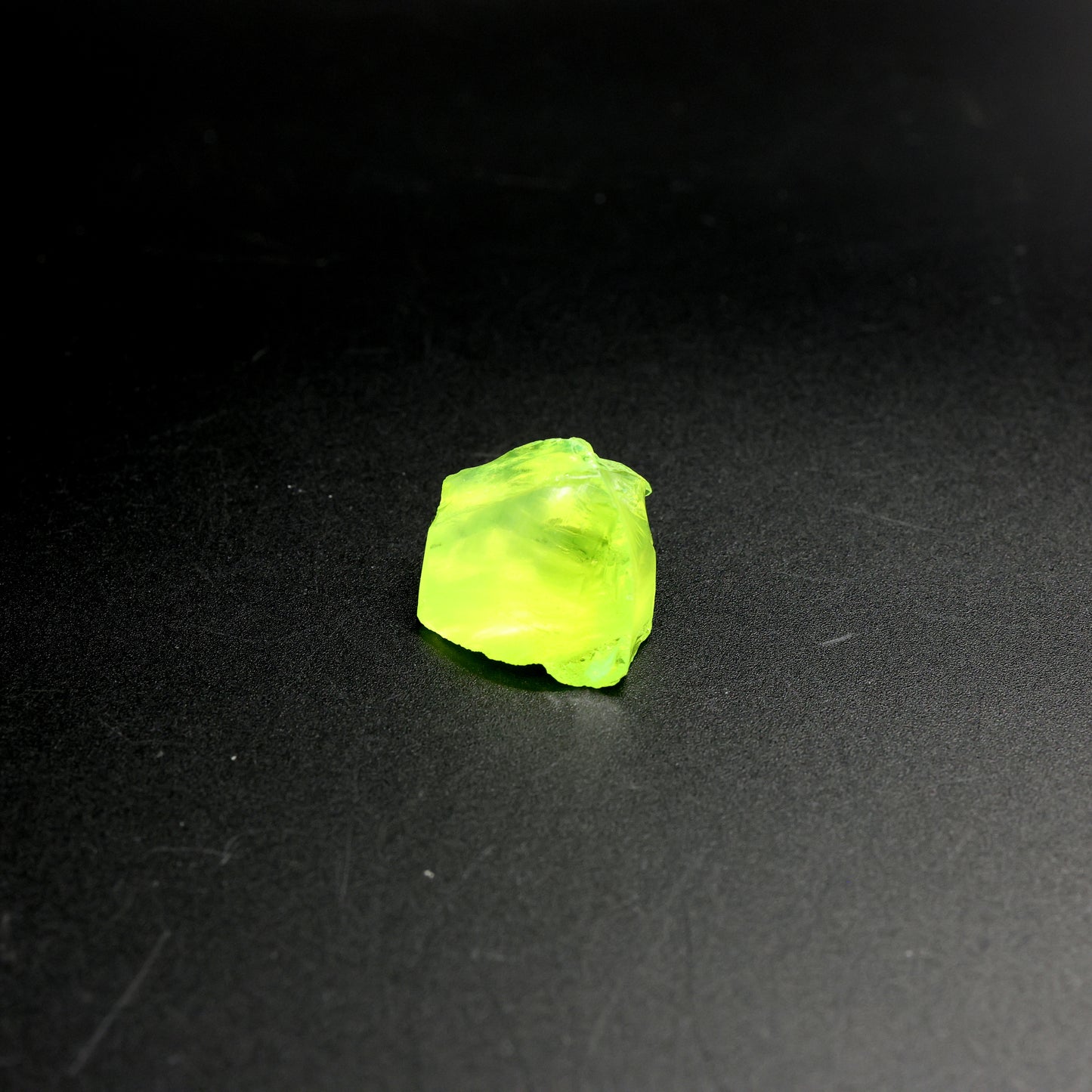 Lutetium Aluminum Garnet (LuAG) - Faceting Rough