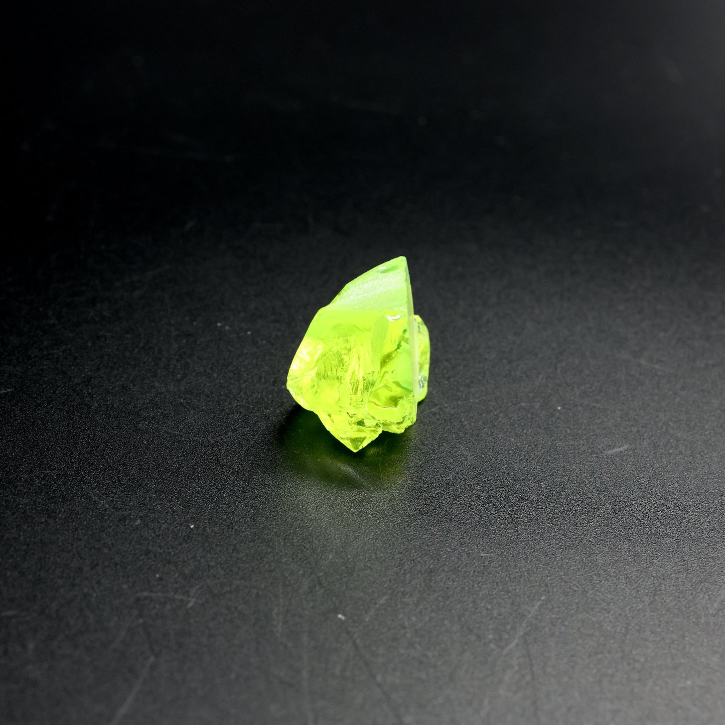 Lutetium Aluminum Garnet (LuAG) - Faceting Rough