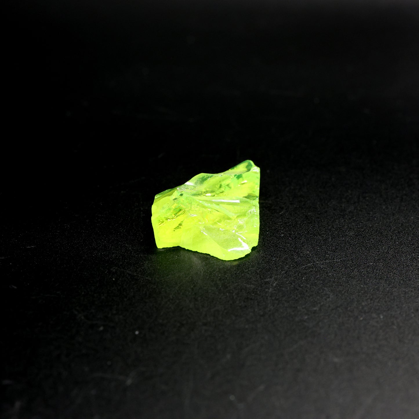 Lutetium Aluminum Garnet (LuAG) - Faceting Rough