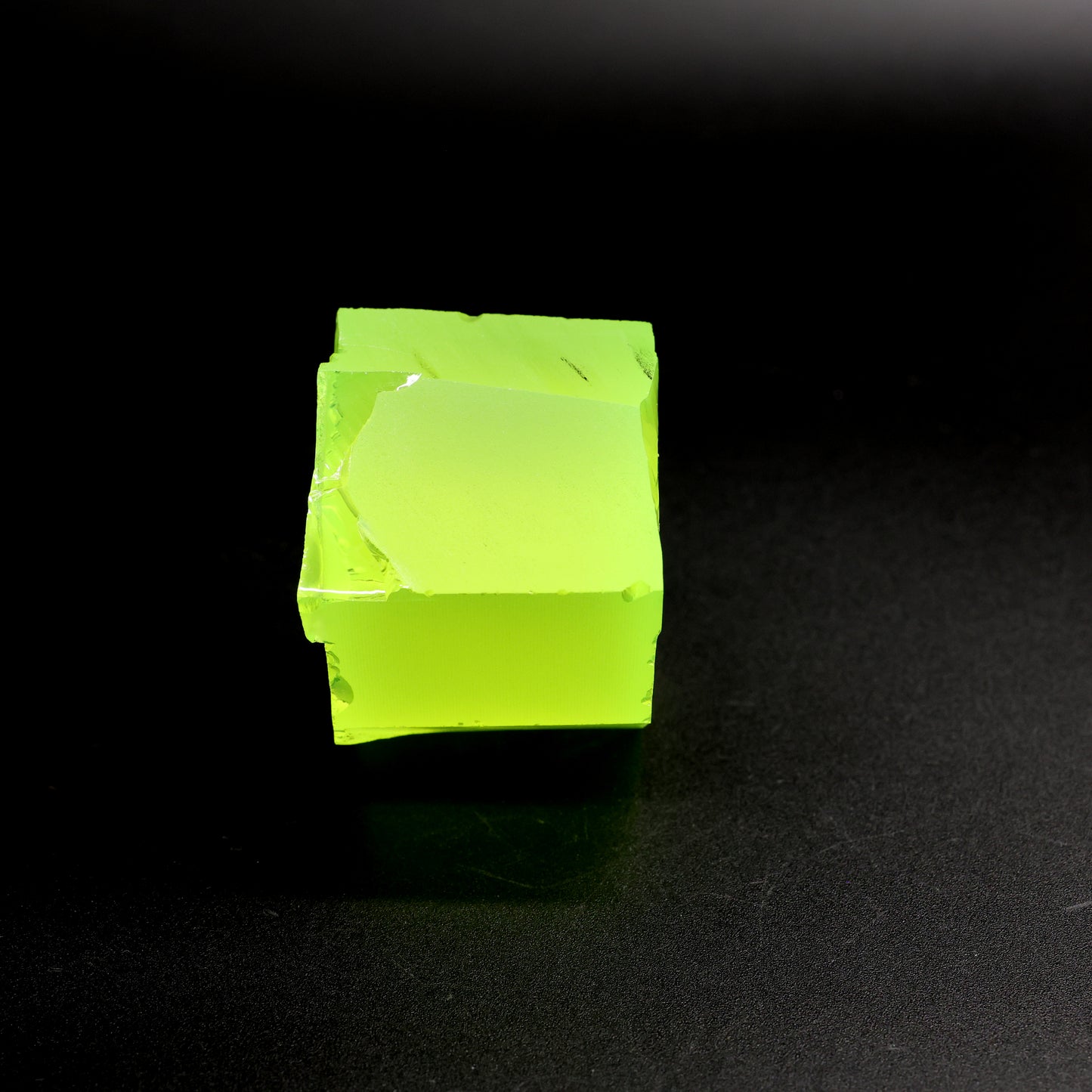 Lutetium Aluminum Garnet (LuAG) - Faceting Rough