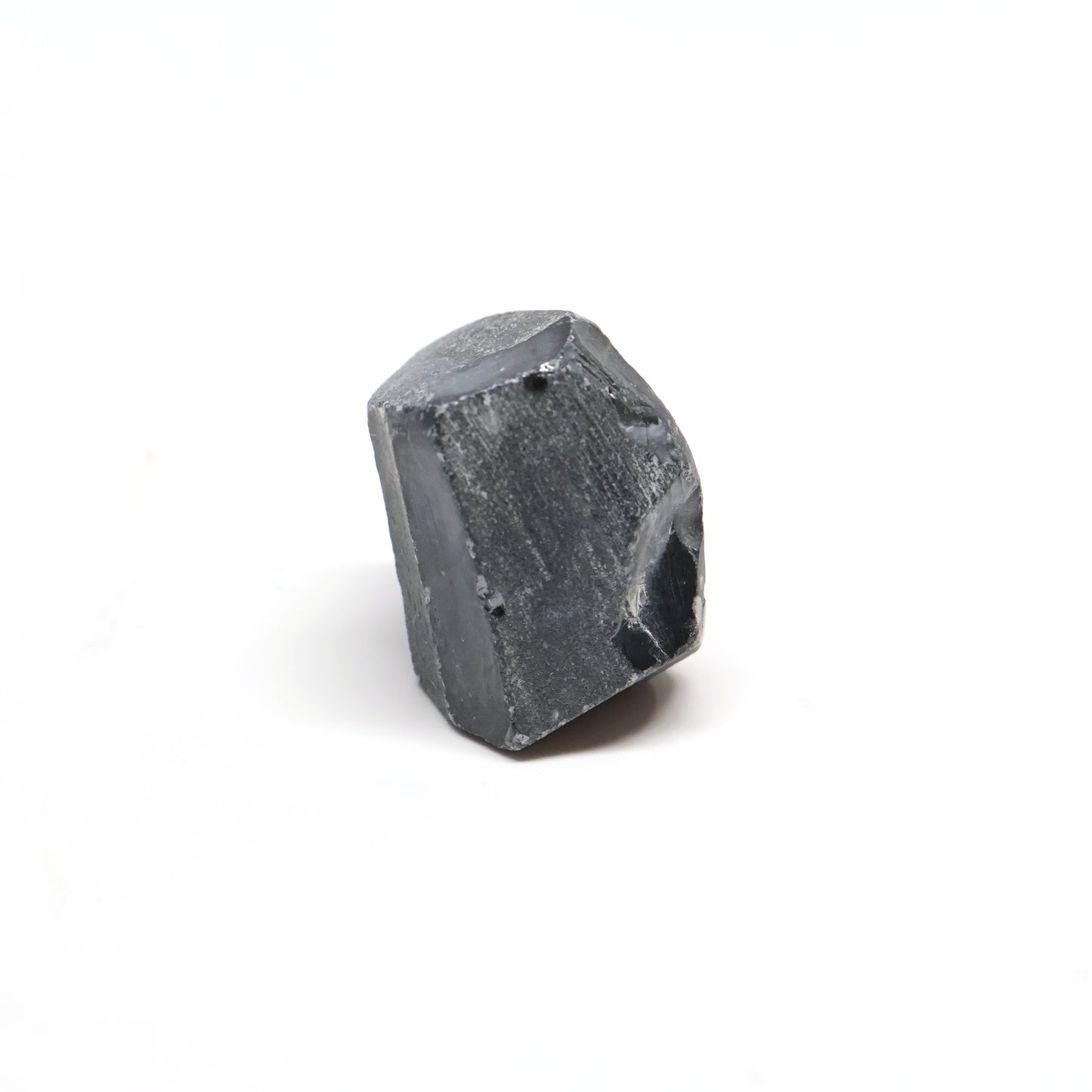 Blue Synthetic Rutile Grade A - Faceting Rough
