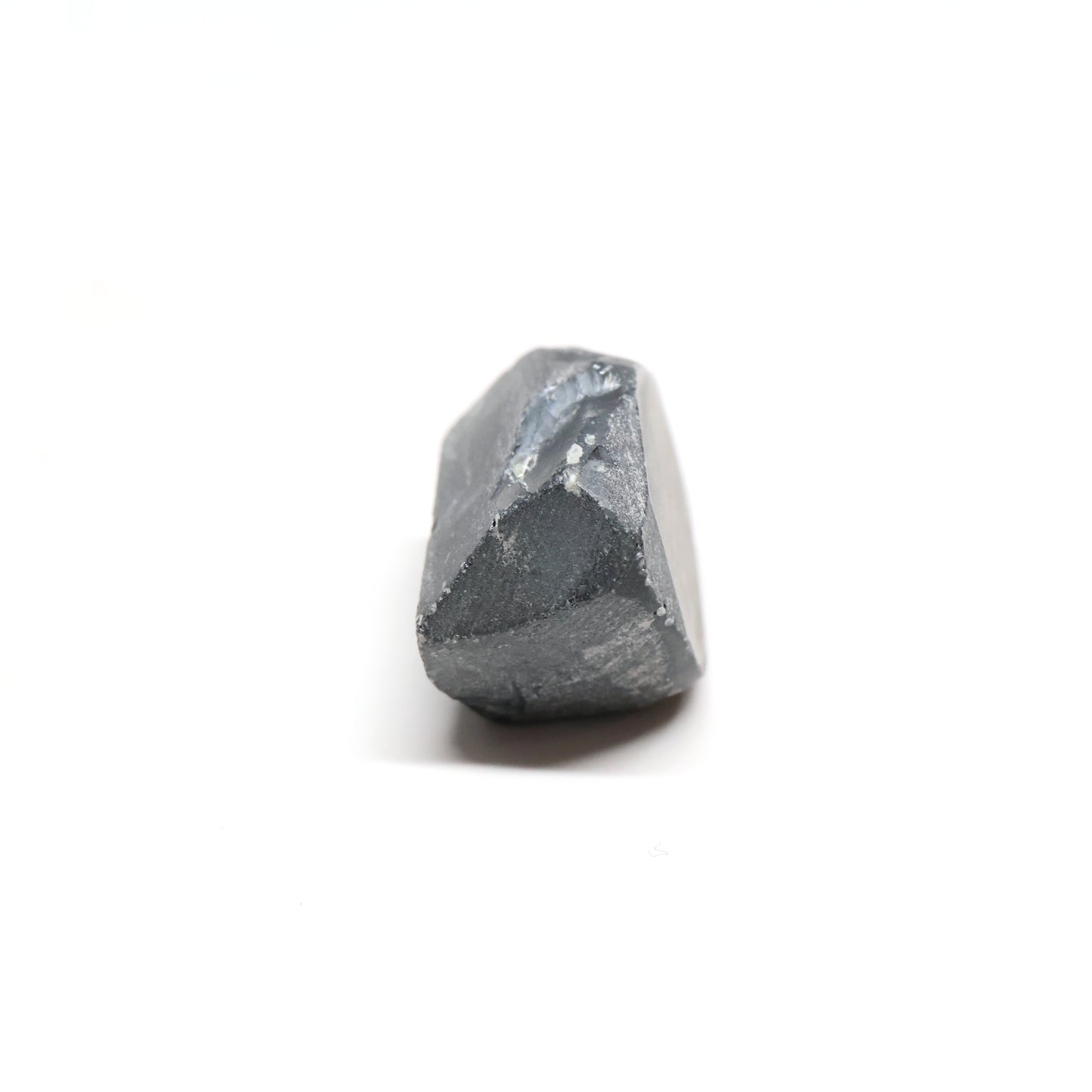 Blue Synthetic Rutile Grade A - Faceting Rough