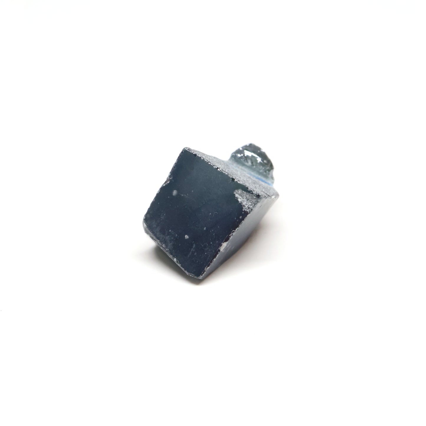 Blue Synthetic Rutile Grade A - Faceting Rough
