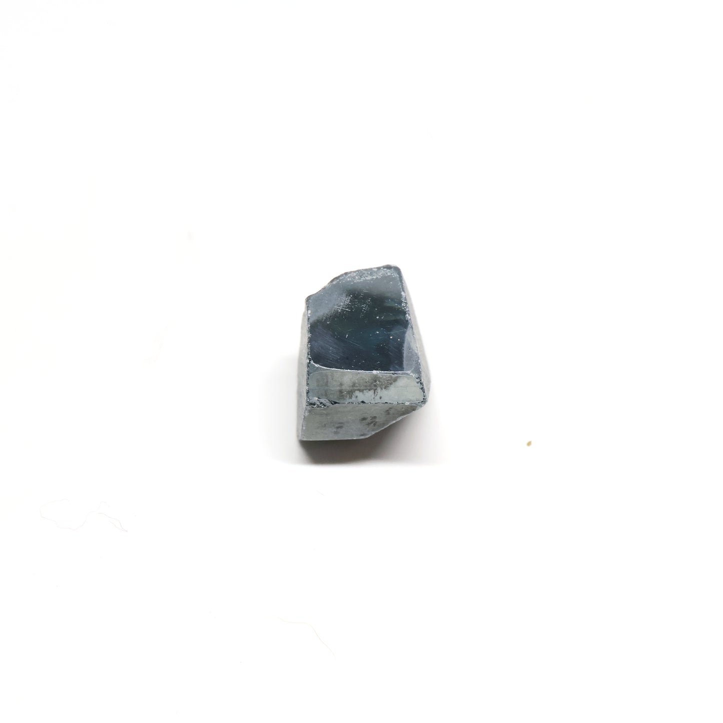 Blue Synthetic Rutile Grade A - Faceting Rough