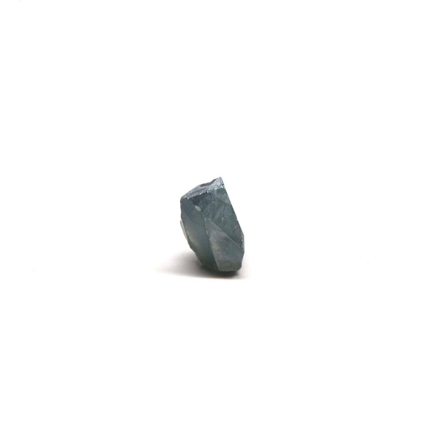 Blue Green Synthetic Rutile Grade A - Faceting Rough