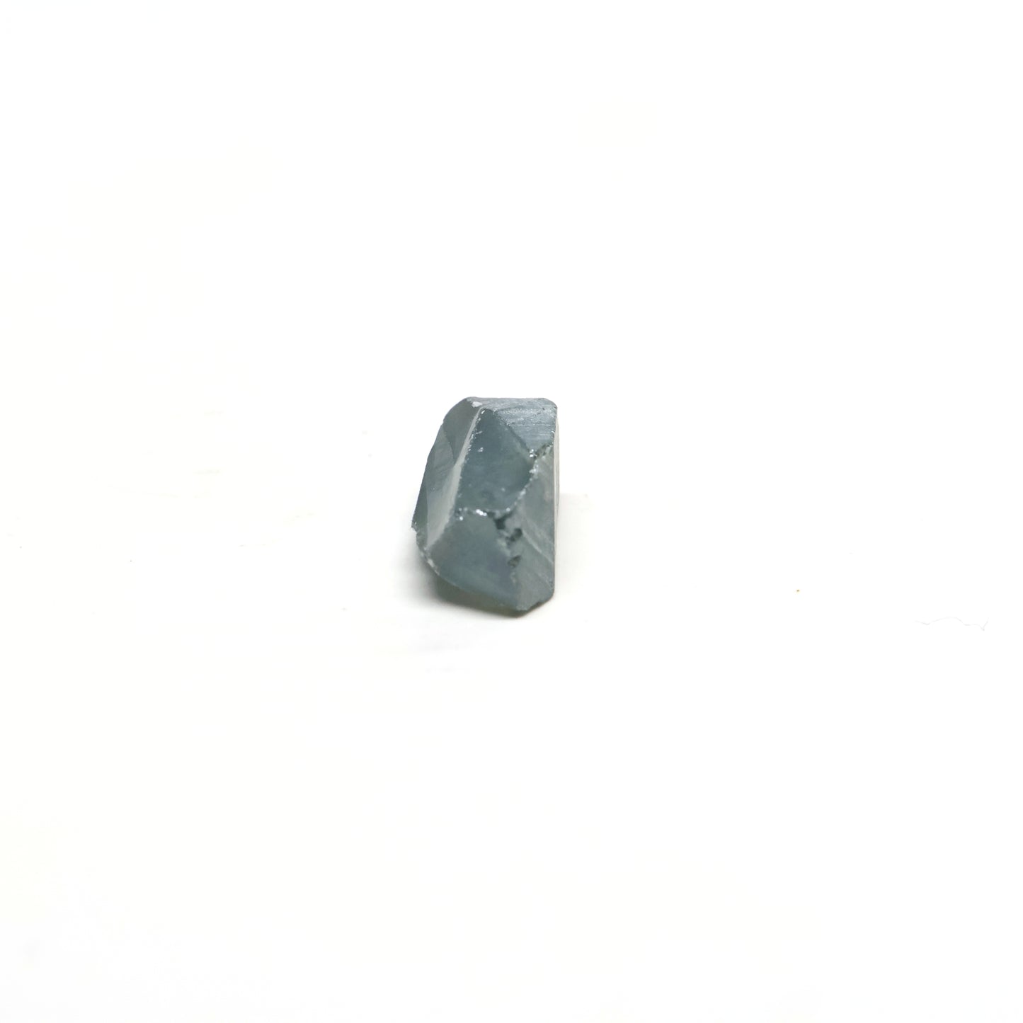 Blue Green Synthetic Rutile Grade A - Faceting Rough