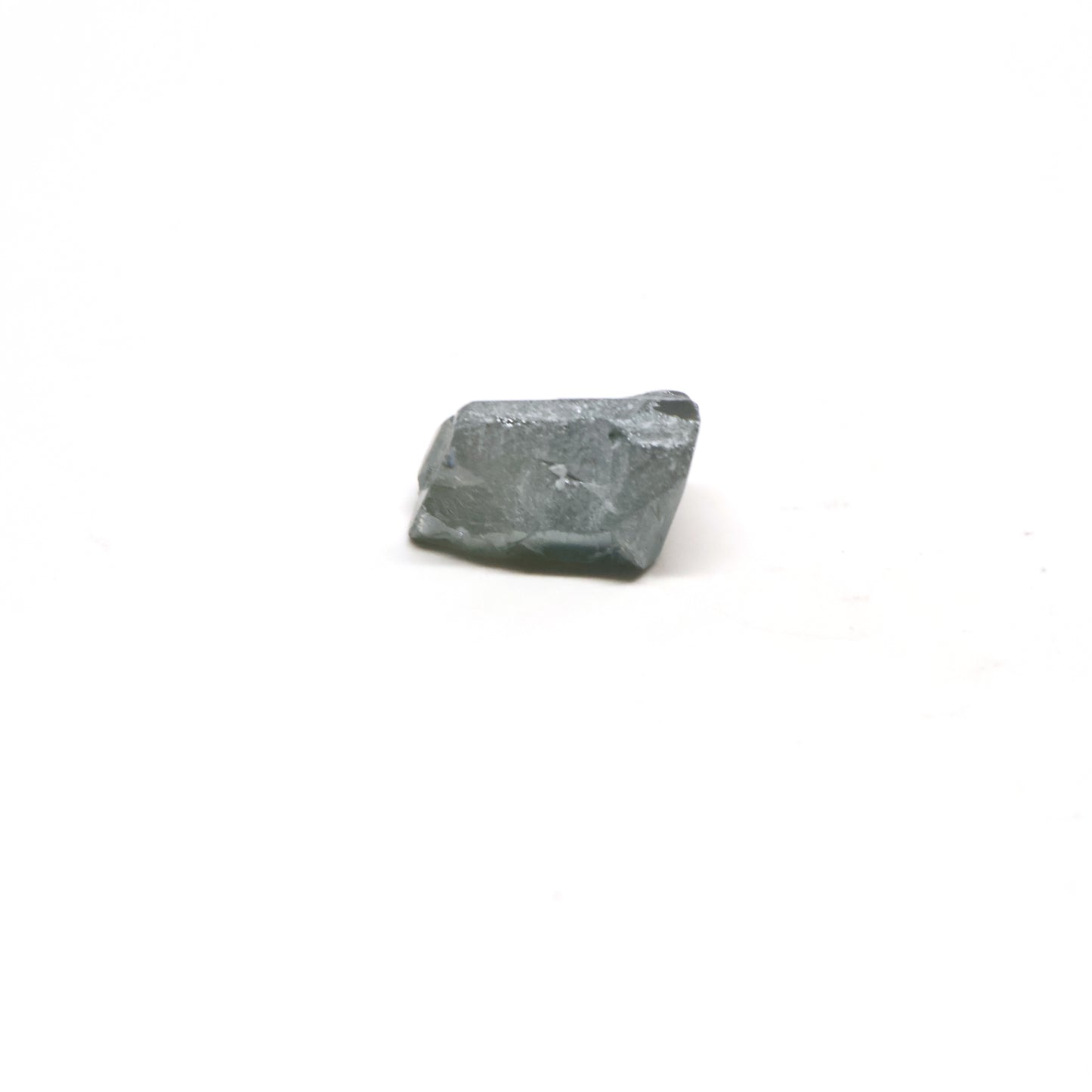 Blue Green Synthetic Rutile Grade A - Faceting Rough