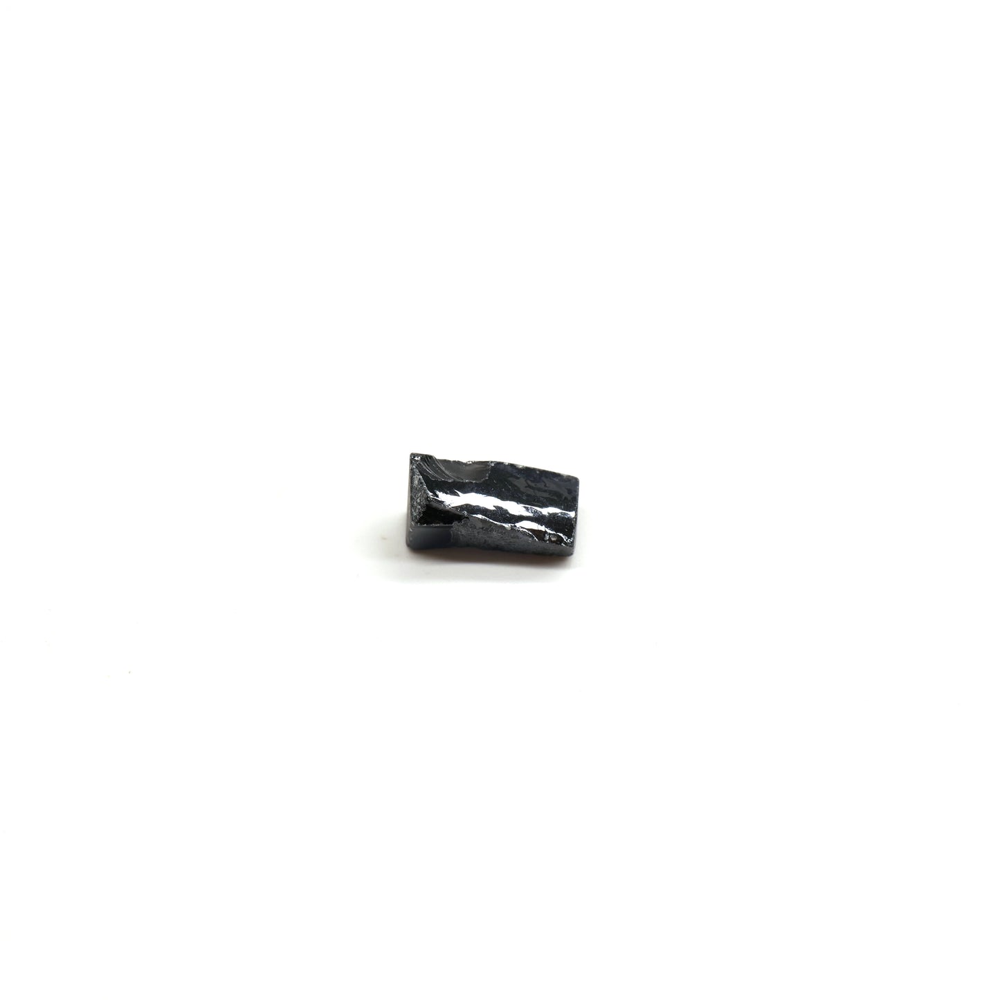 Blue Synthetic Rutile Grade A - Faceting Rough