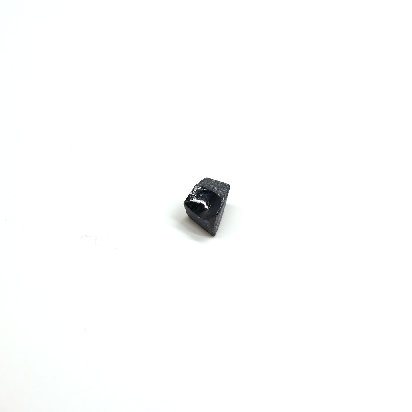 Dark Blue Synthetic Rutile Grade A - Faceting Rough