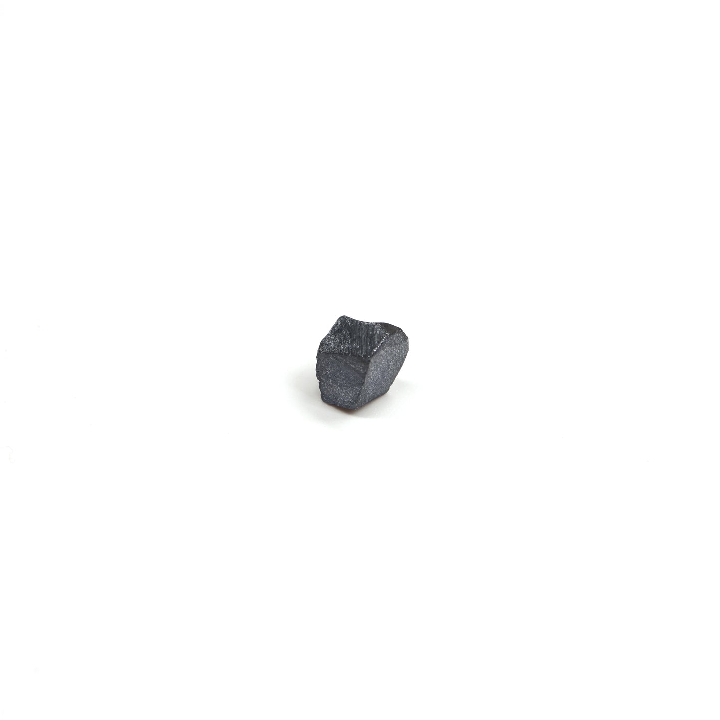 Dark Blue Synthetic Rutile Grade A - Faceting Rough