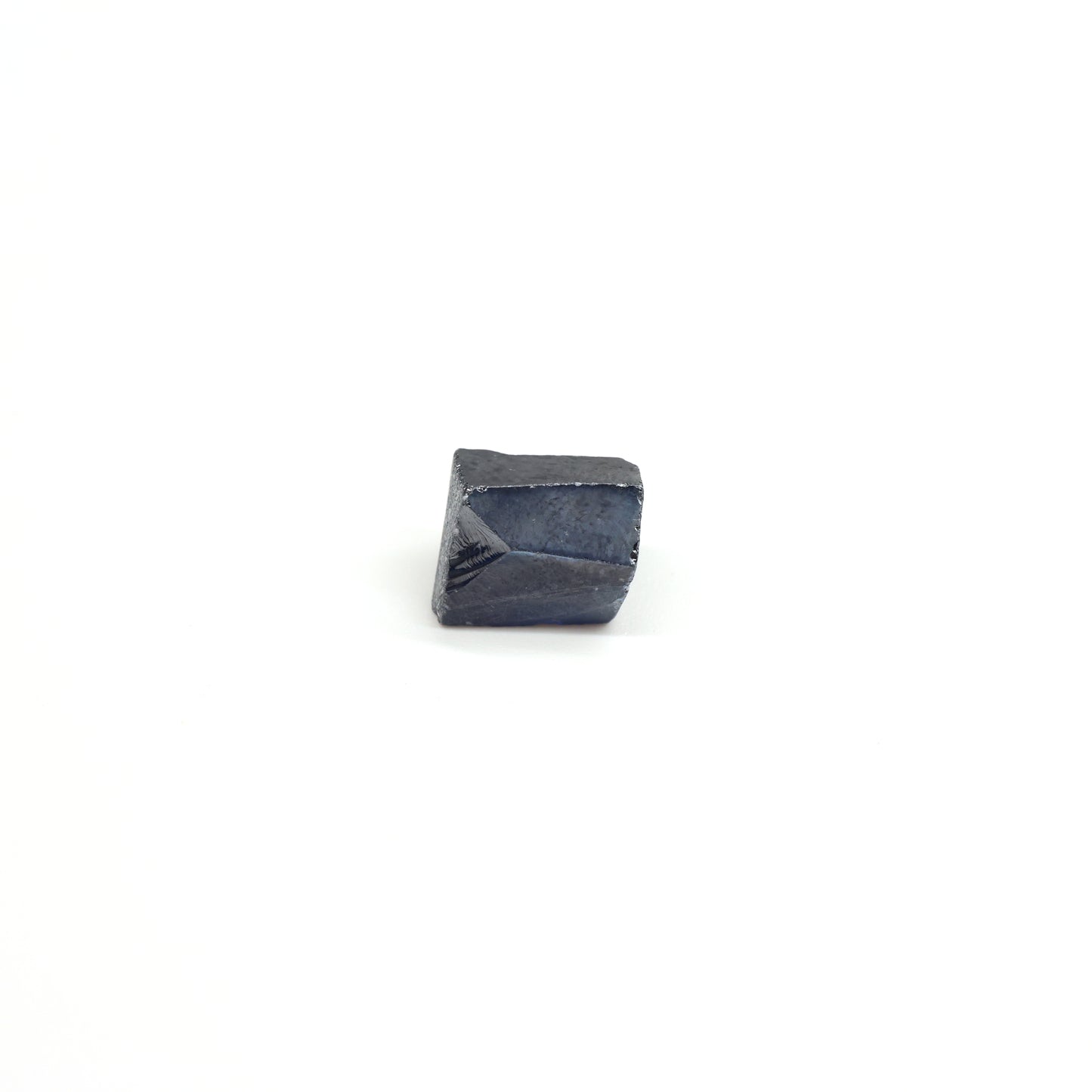 Dark Blue Synthetic Rutile Grade A - Faceting Rough