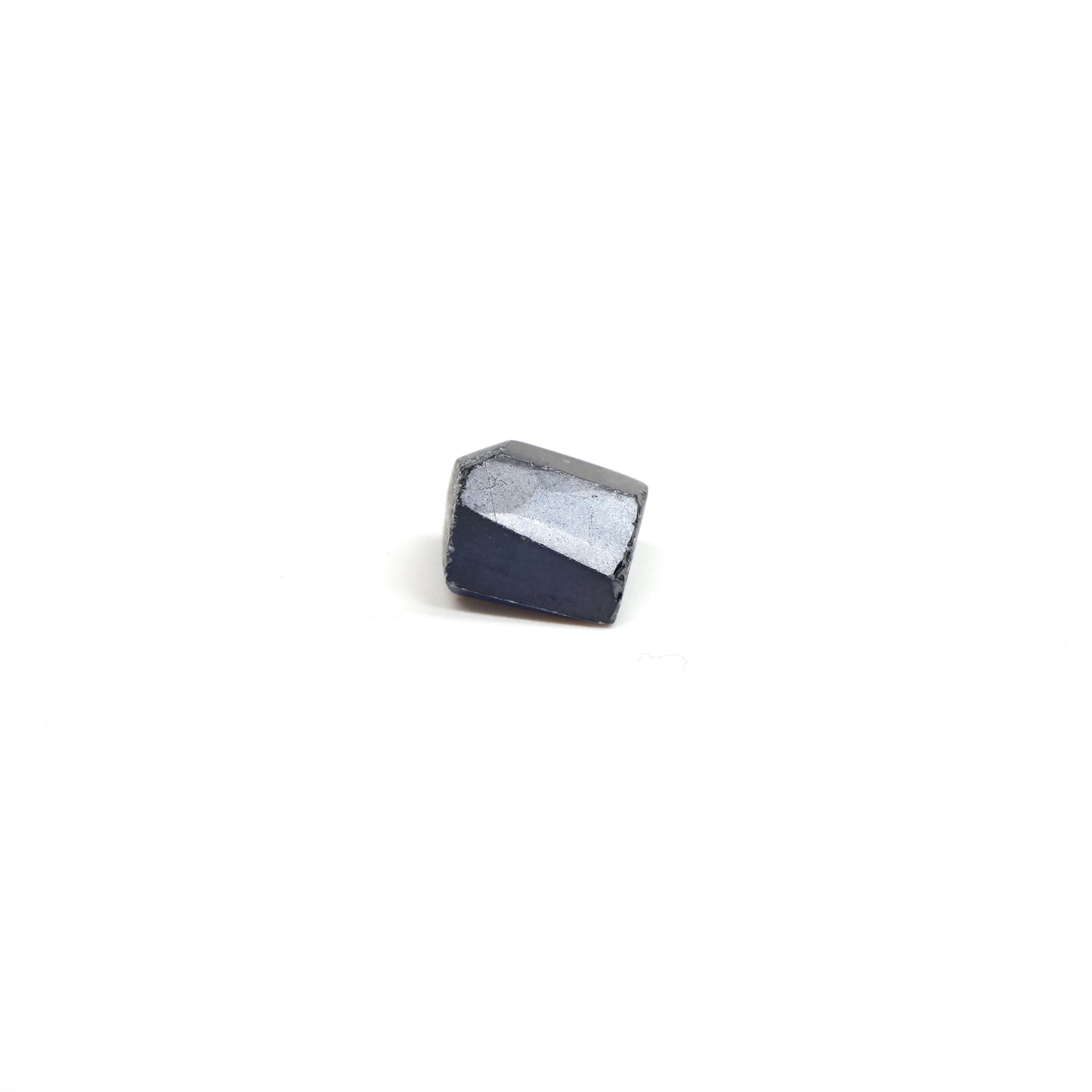 Dark Blue Synthetic Rutile Grade A - Faceting Rough