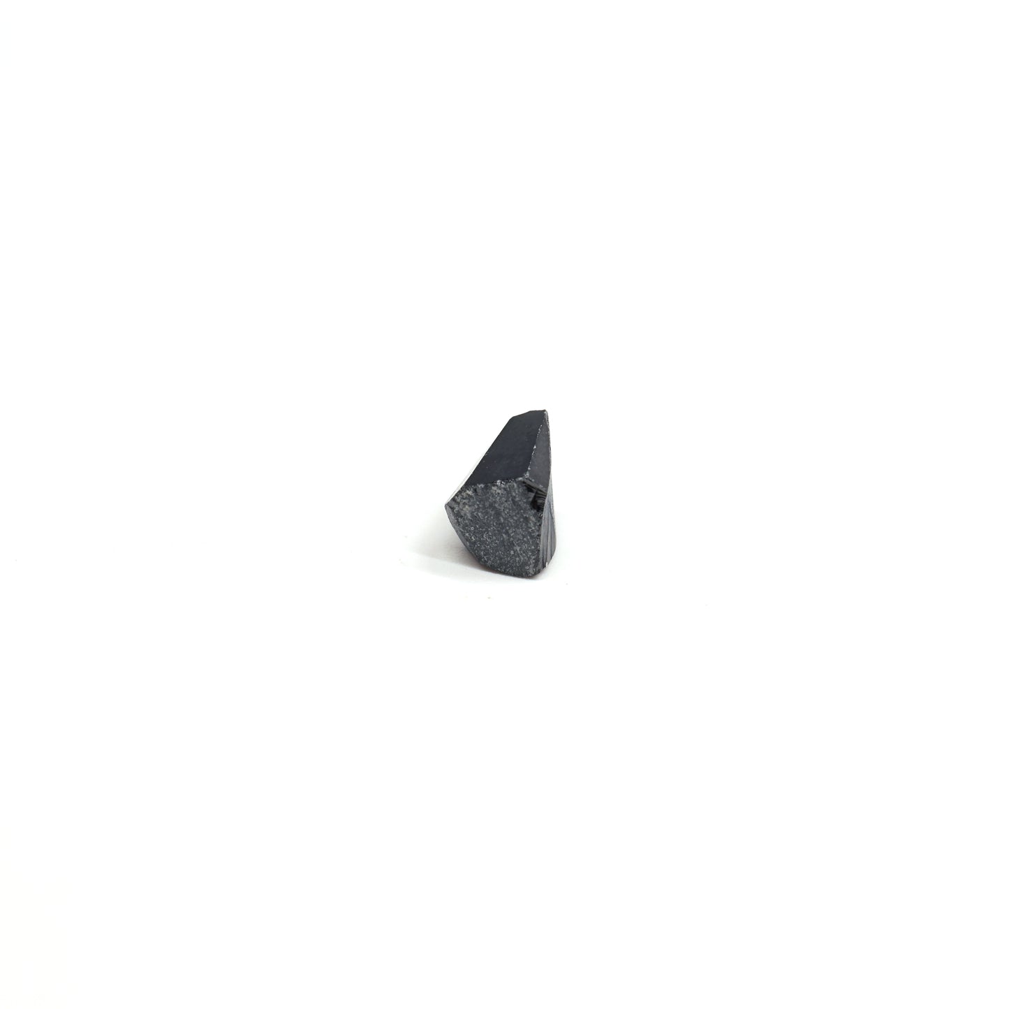 Dark Blue Synthetic Rutile Grade A - Faceting Rough