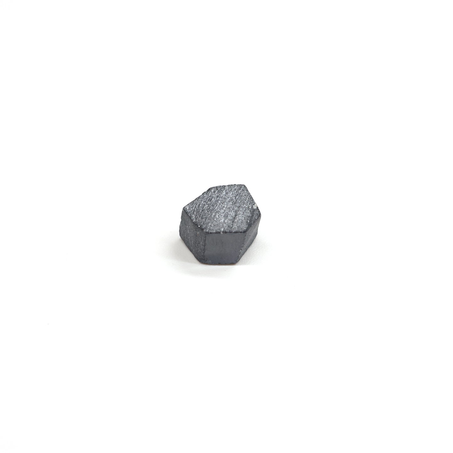 Dark Blue Synthetic Rutile Grade A - Faceting Rough