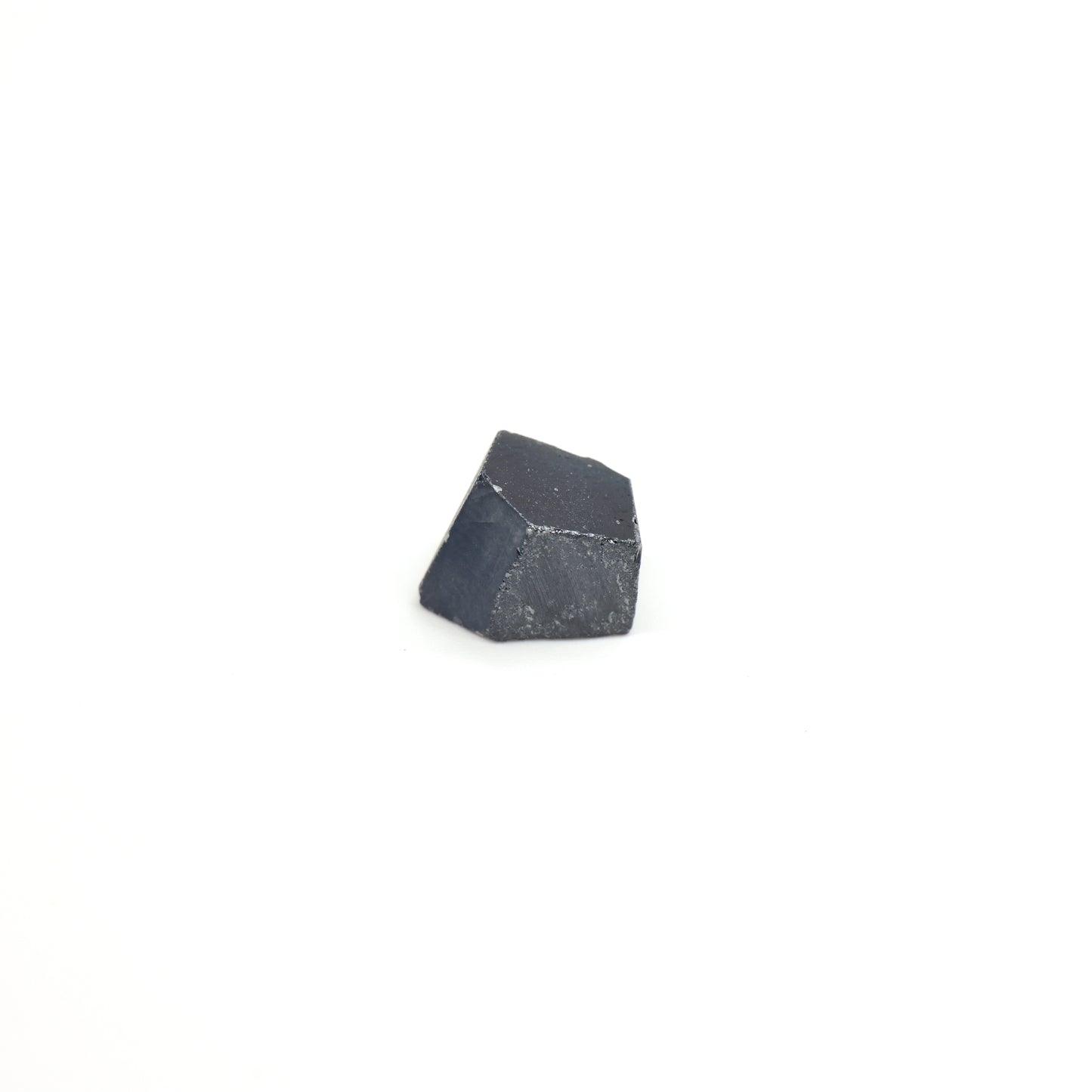 Dark Blue Synthetic Rutile Grade A - Faceting Rough