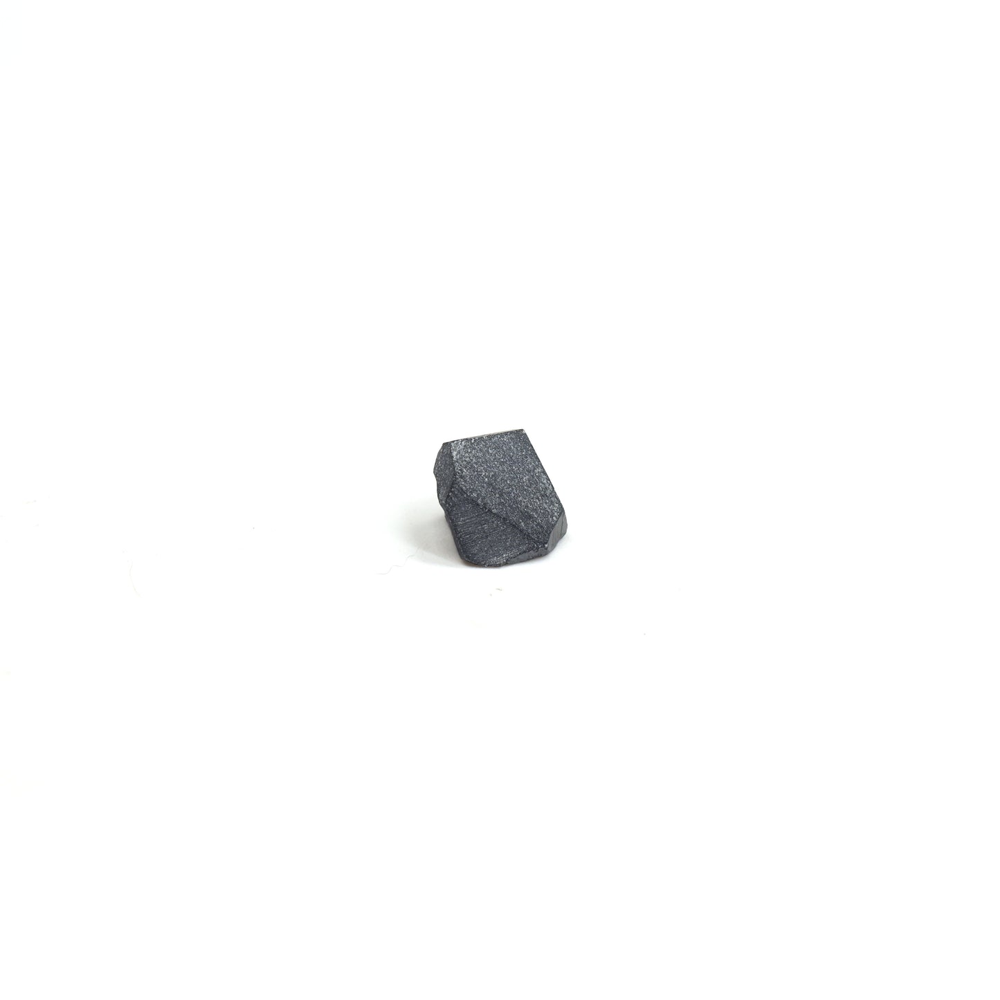 Dark Blue Synthetic Rutile Grade A - Faceting Rough