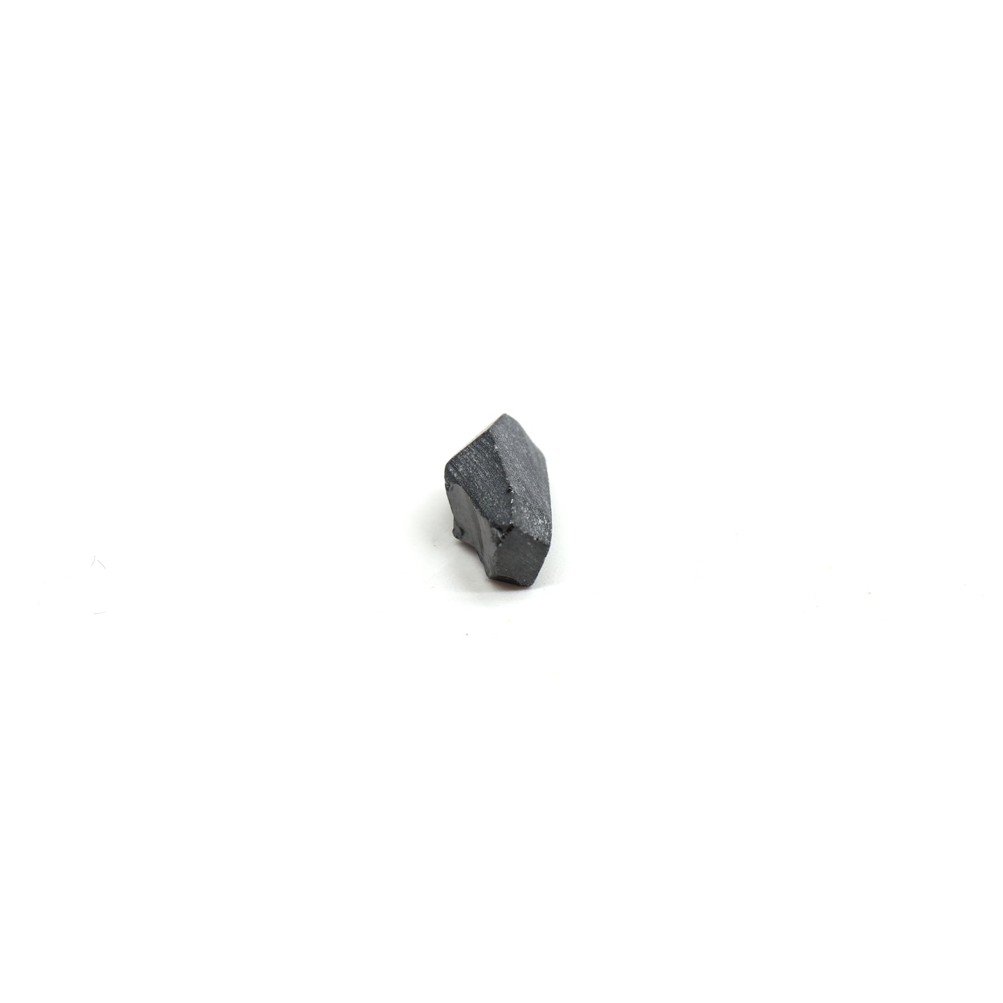 Dark Blue Synthetic Rutile Grade A - Faceting Rough