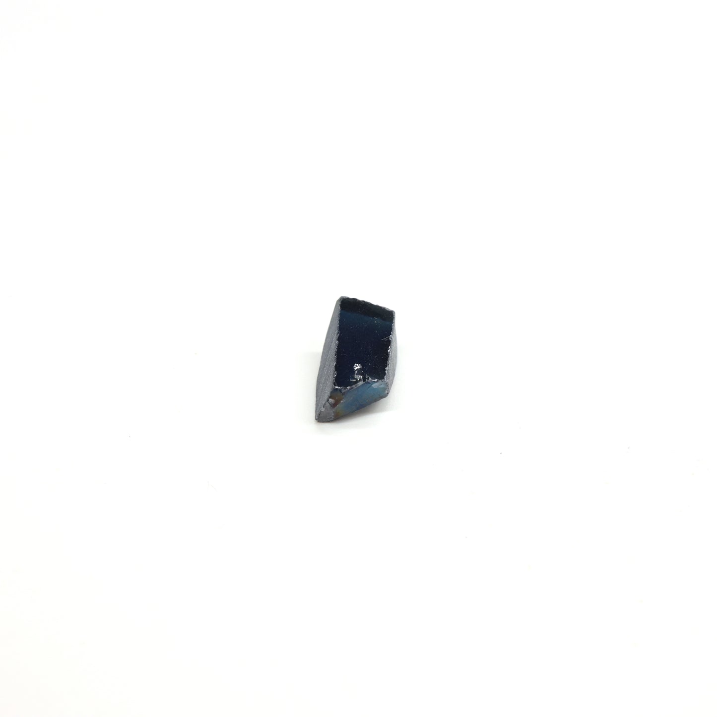 Dark Blue Synthetic Rutile Grade A - Faceting Rough