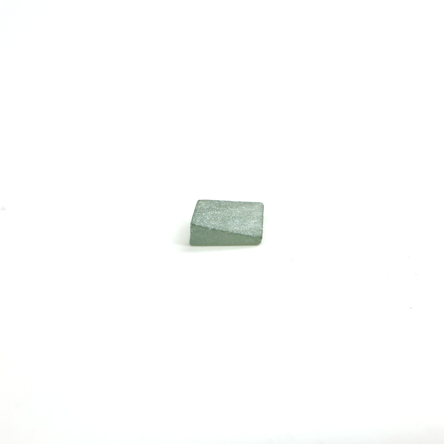 Green Synthetic Rutile Grade A - Faceting Rough