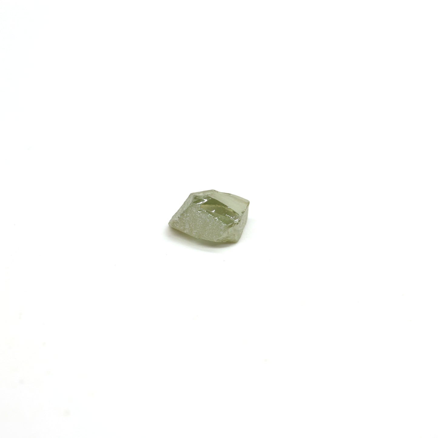 Green Synthetic Rutile Grade A - Faceting Rough