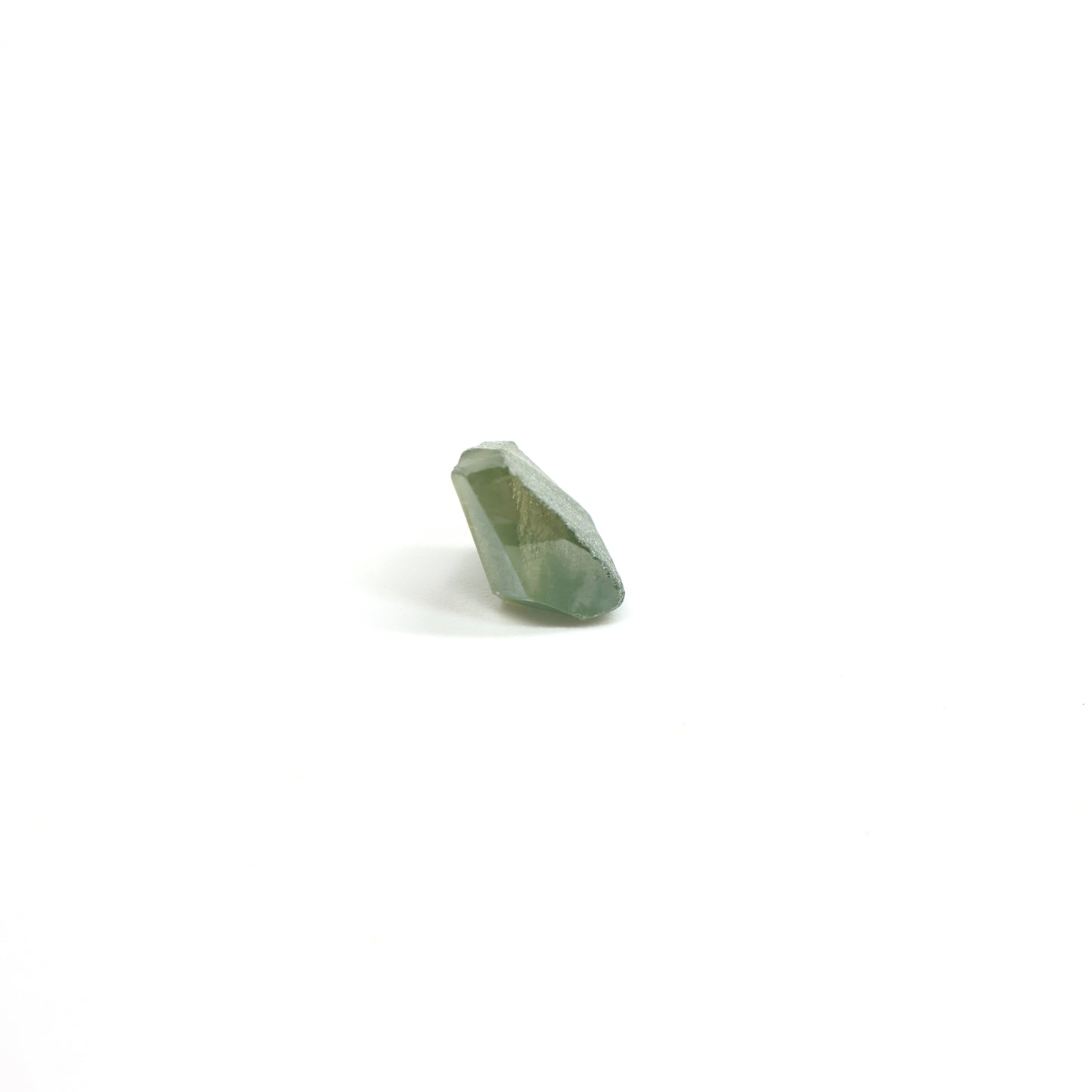 Green Synthetic Rutile Grade A - Faceting Rough