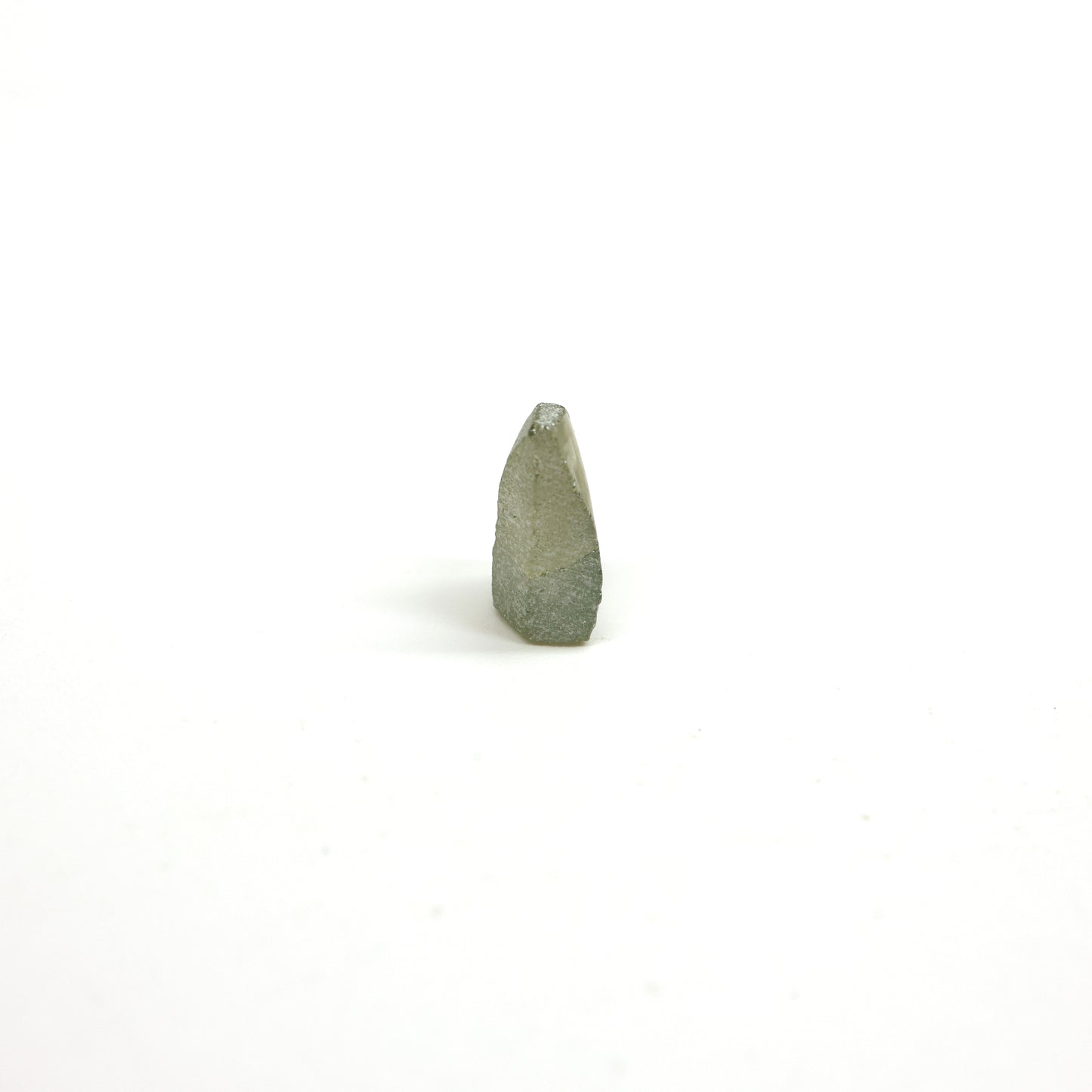 Green Synthetic Rutile Grade A - Faceting Rough