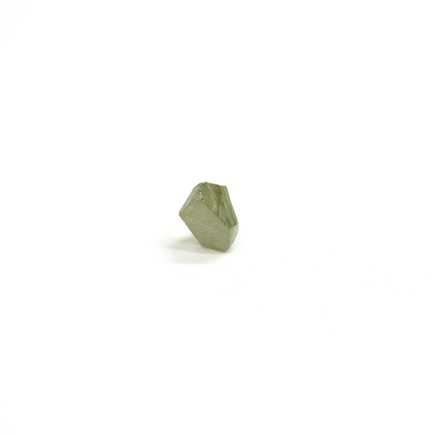 Green Synthetic Rutile Grade A - Faceting Rough