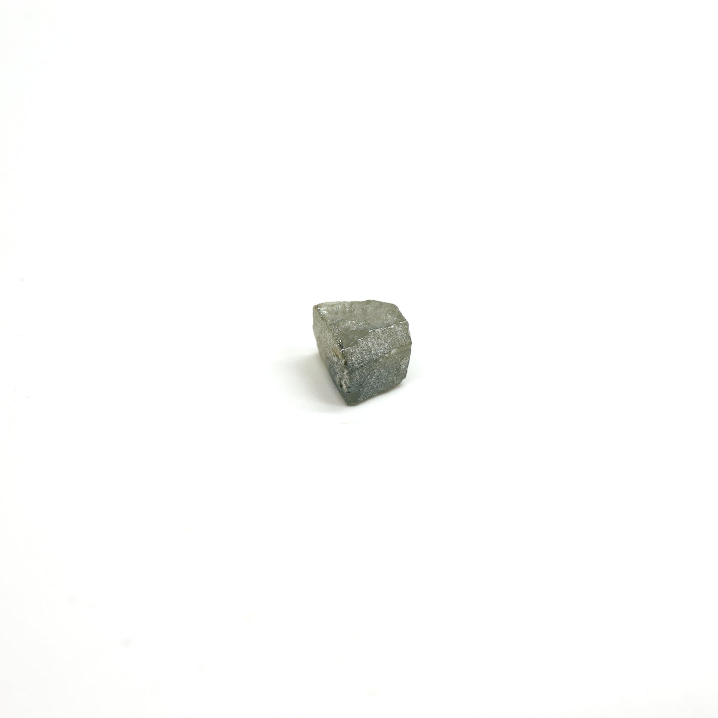 Green Synthetic Rutile Grade A - Faceting Rough