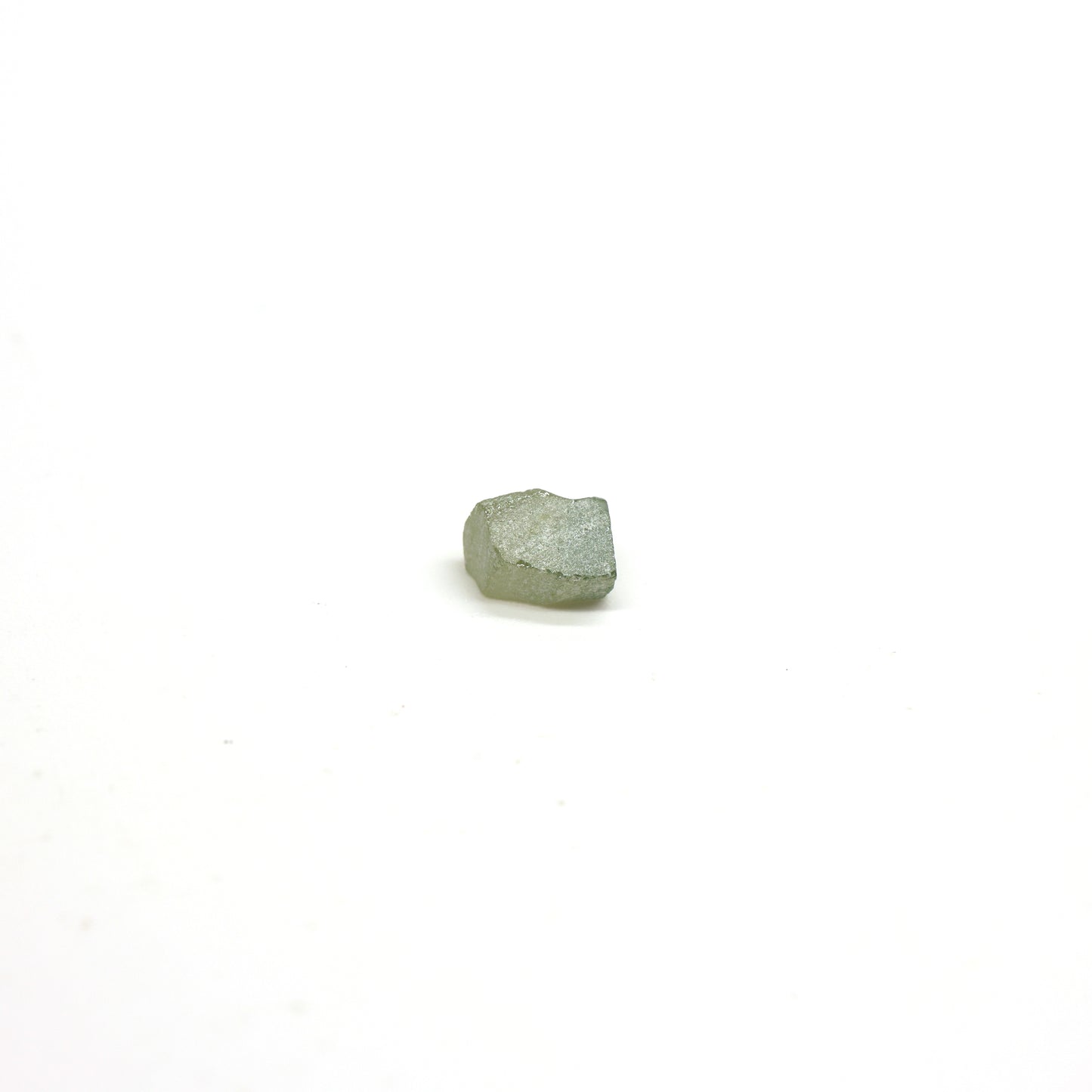 Green Synthetic Rutile Grade A - Faceting Rough
