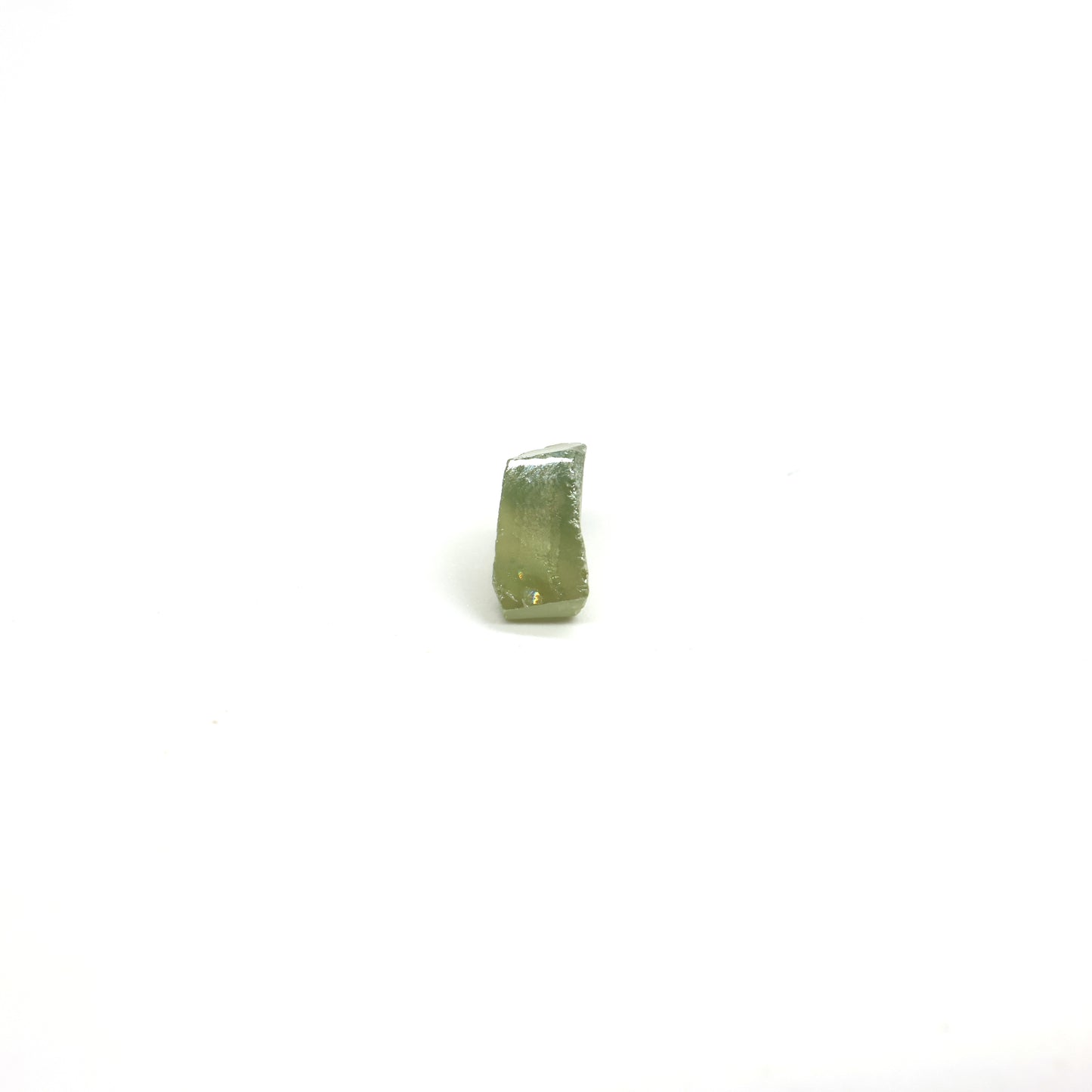 Green Synthetic Rutile Grade A - Faceting Rough