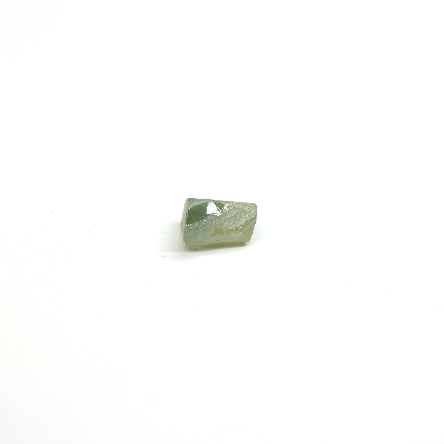 Green Synthetic Rutile Grade A - Faceting Rough