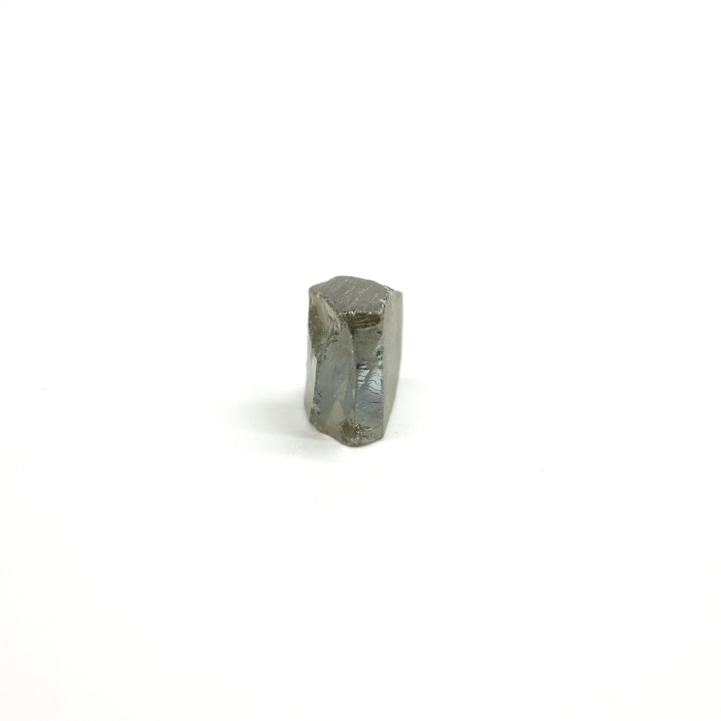 Grey Synthetic Rutile Grade A - Faceting Rough