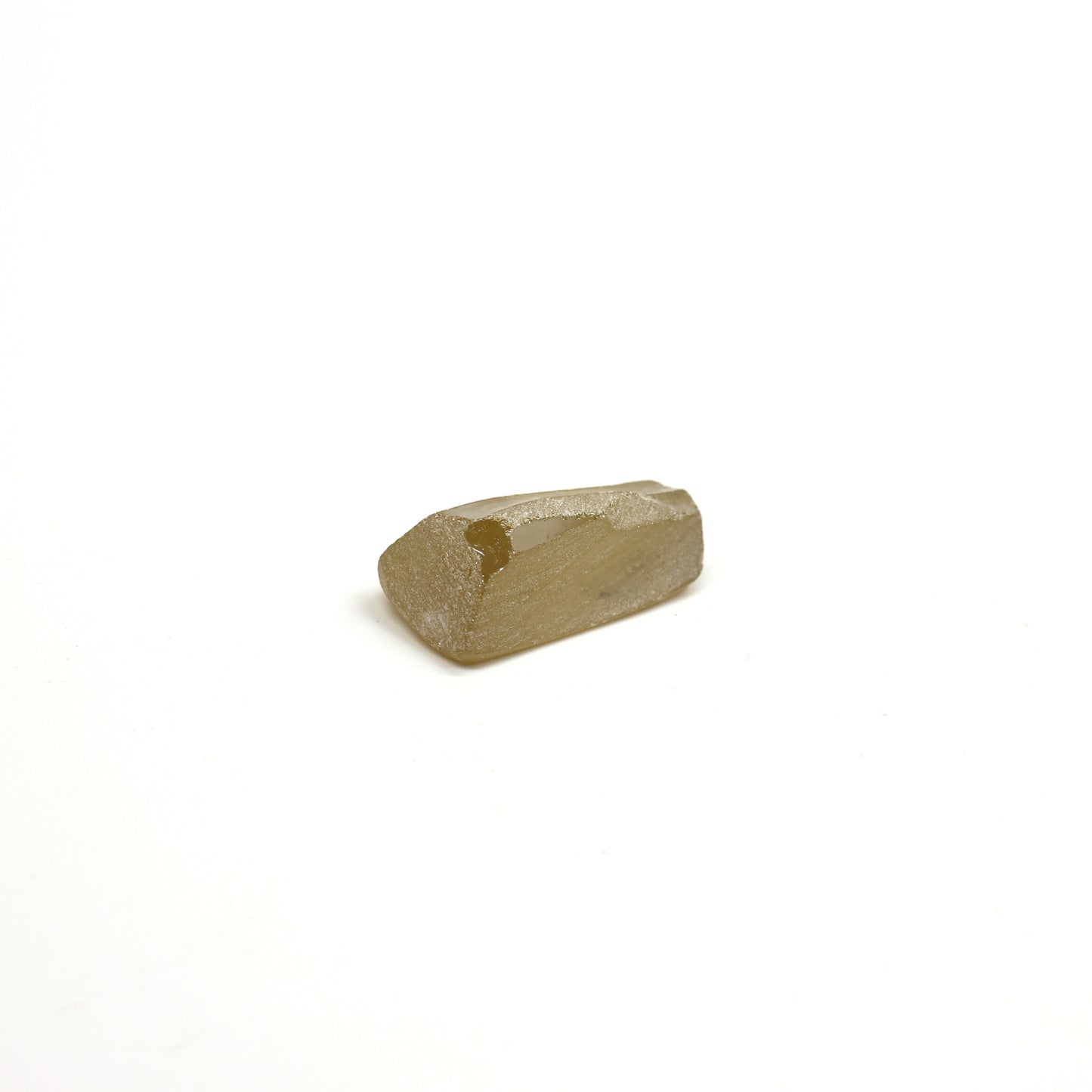 Yellow Synthetic Rutile Grade A - Faceting Rough